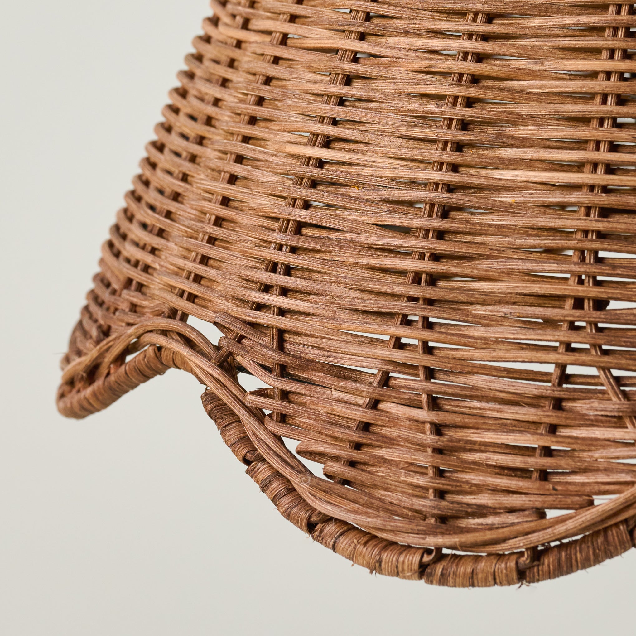 Rattan Scallop Shade - Image 2