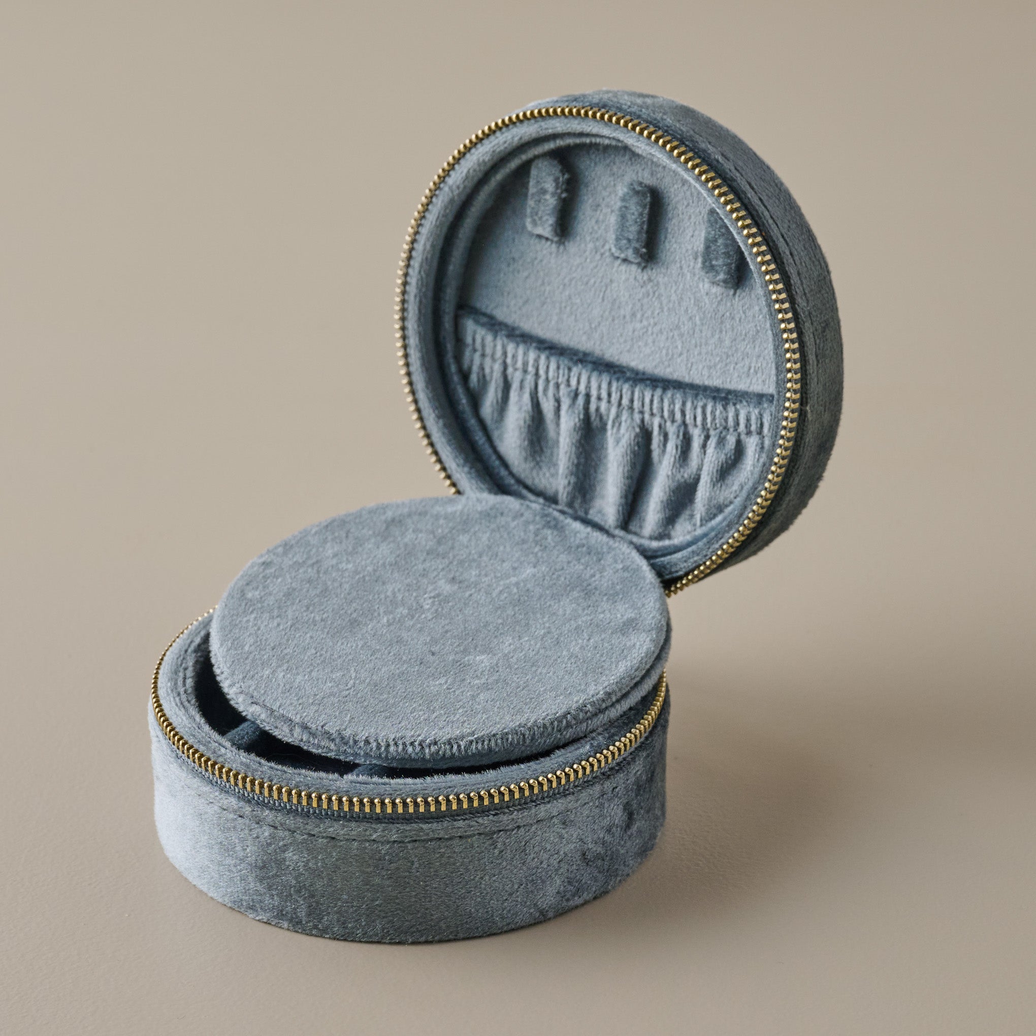 Velvet Stone Jewelry Travel Case - Image 2