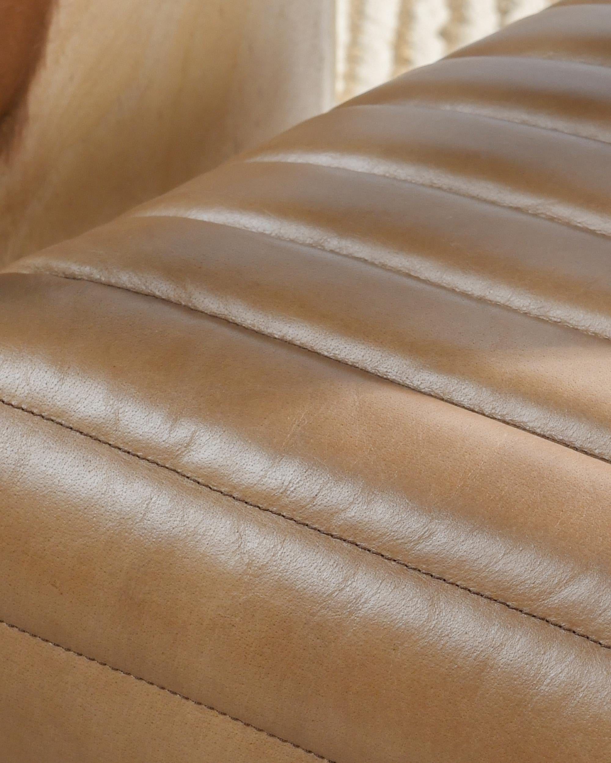 Holland Channel Stitch Chair - Image 7