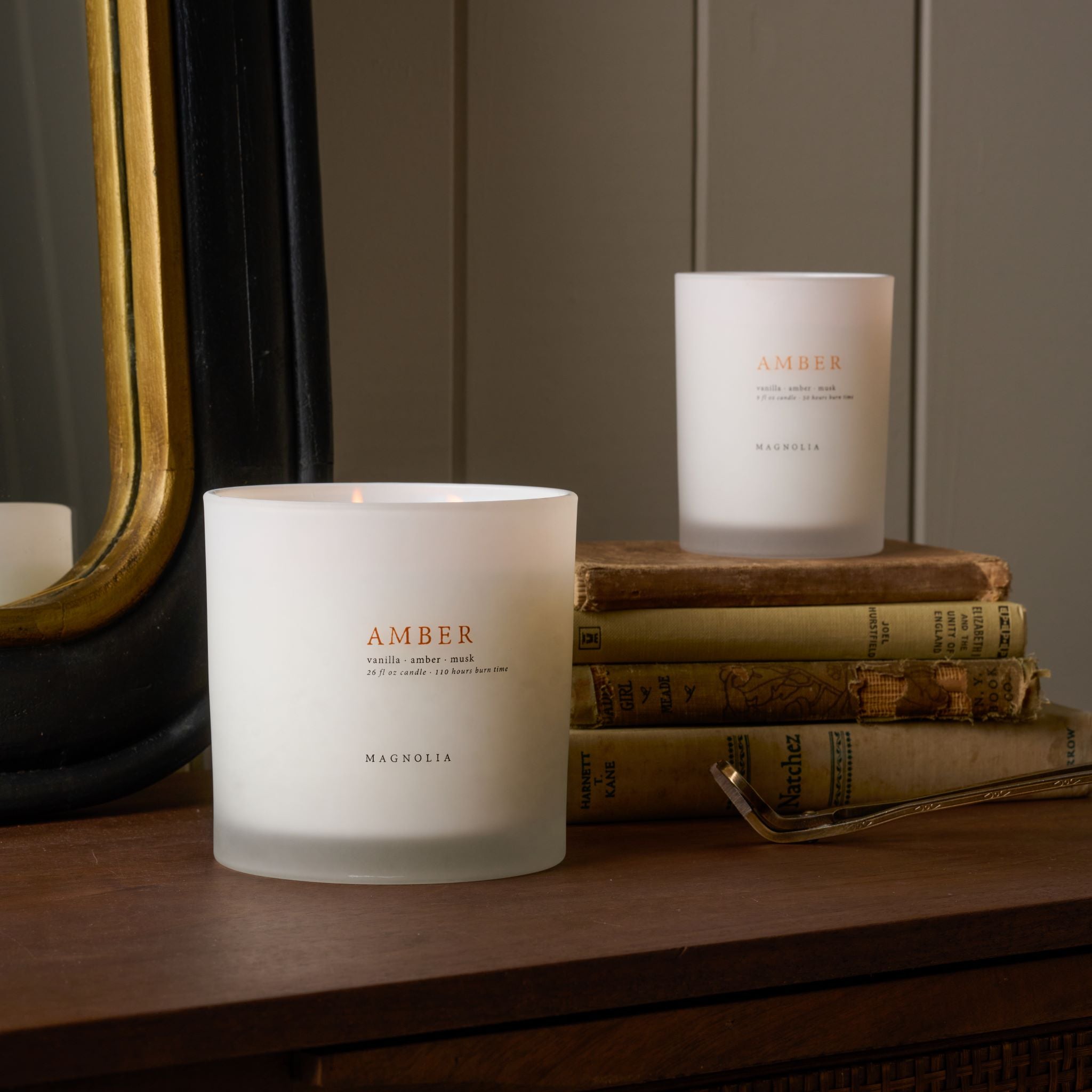 Magnolia Amber Candle - Image 2