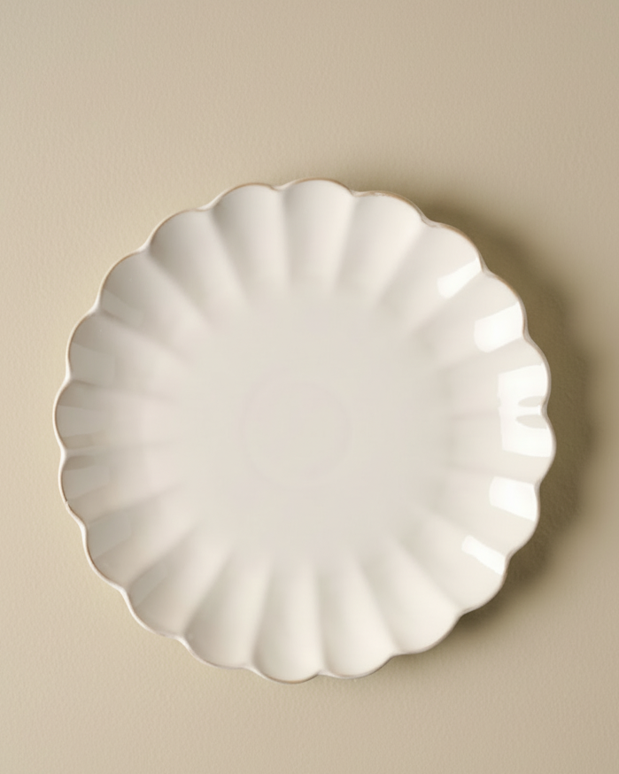 Cream Scalloped Plate - Image 4