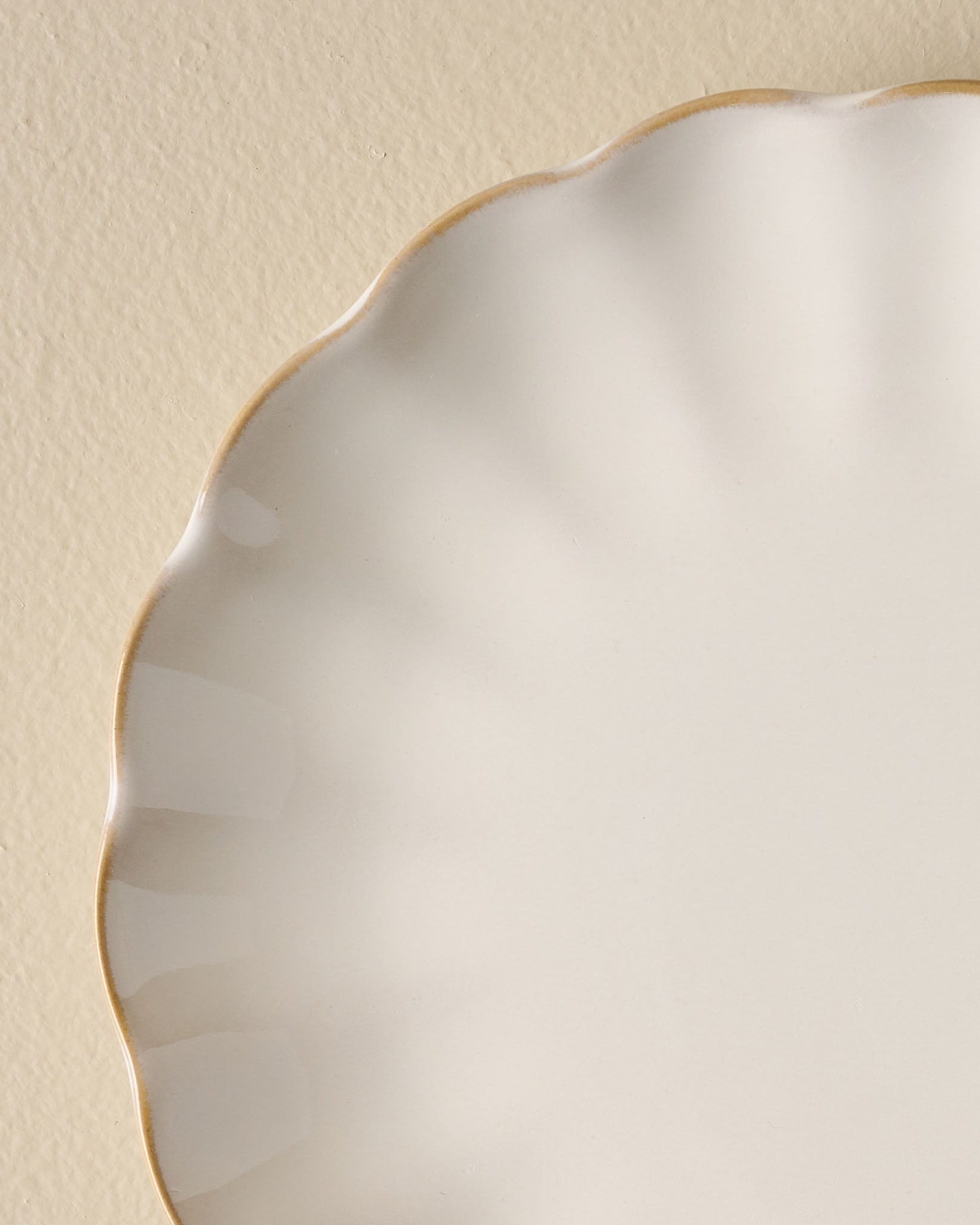 Cream Scalloped Plate - Image 3