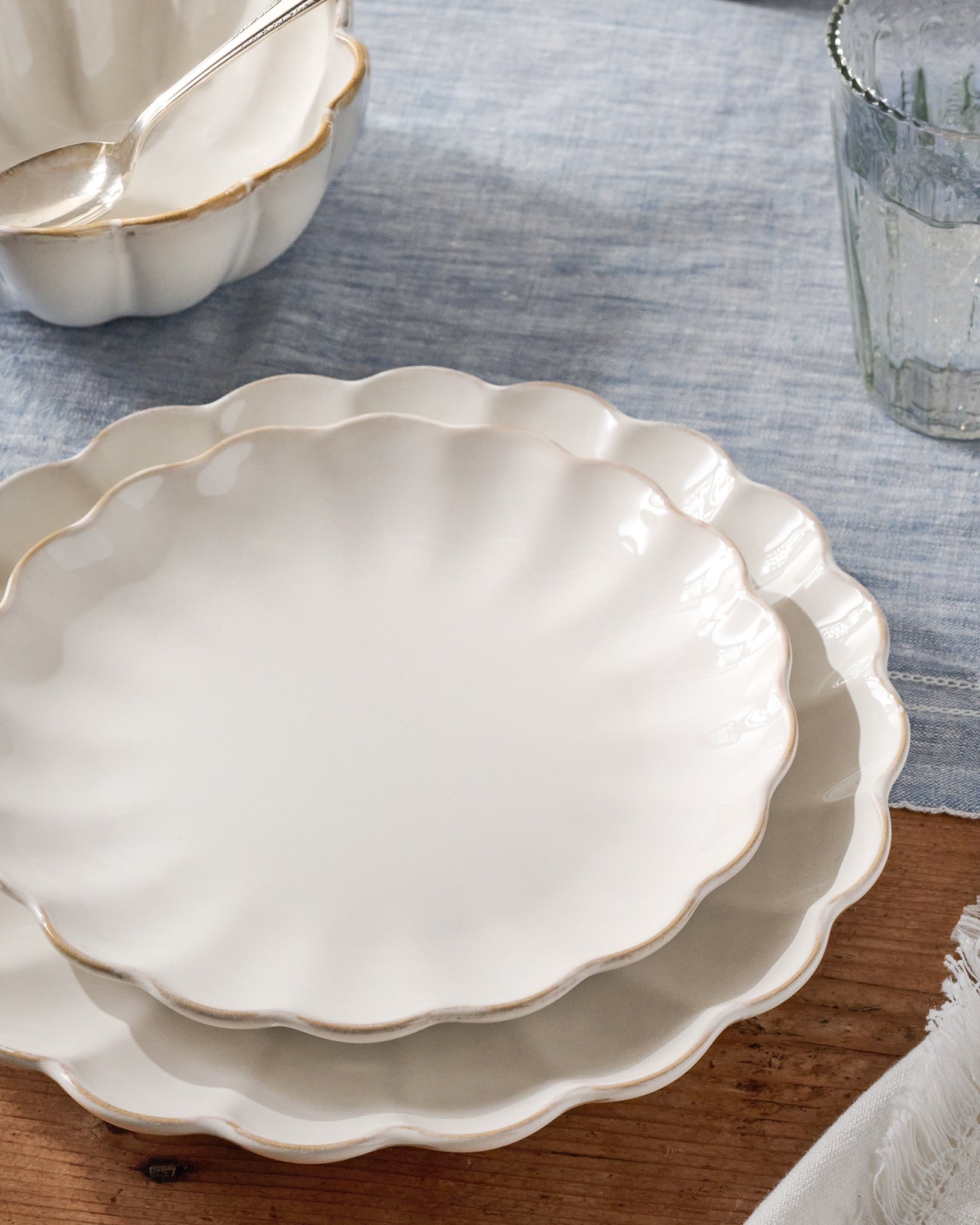 Cream Scalloped Plate - Image 5