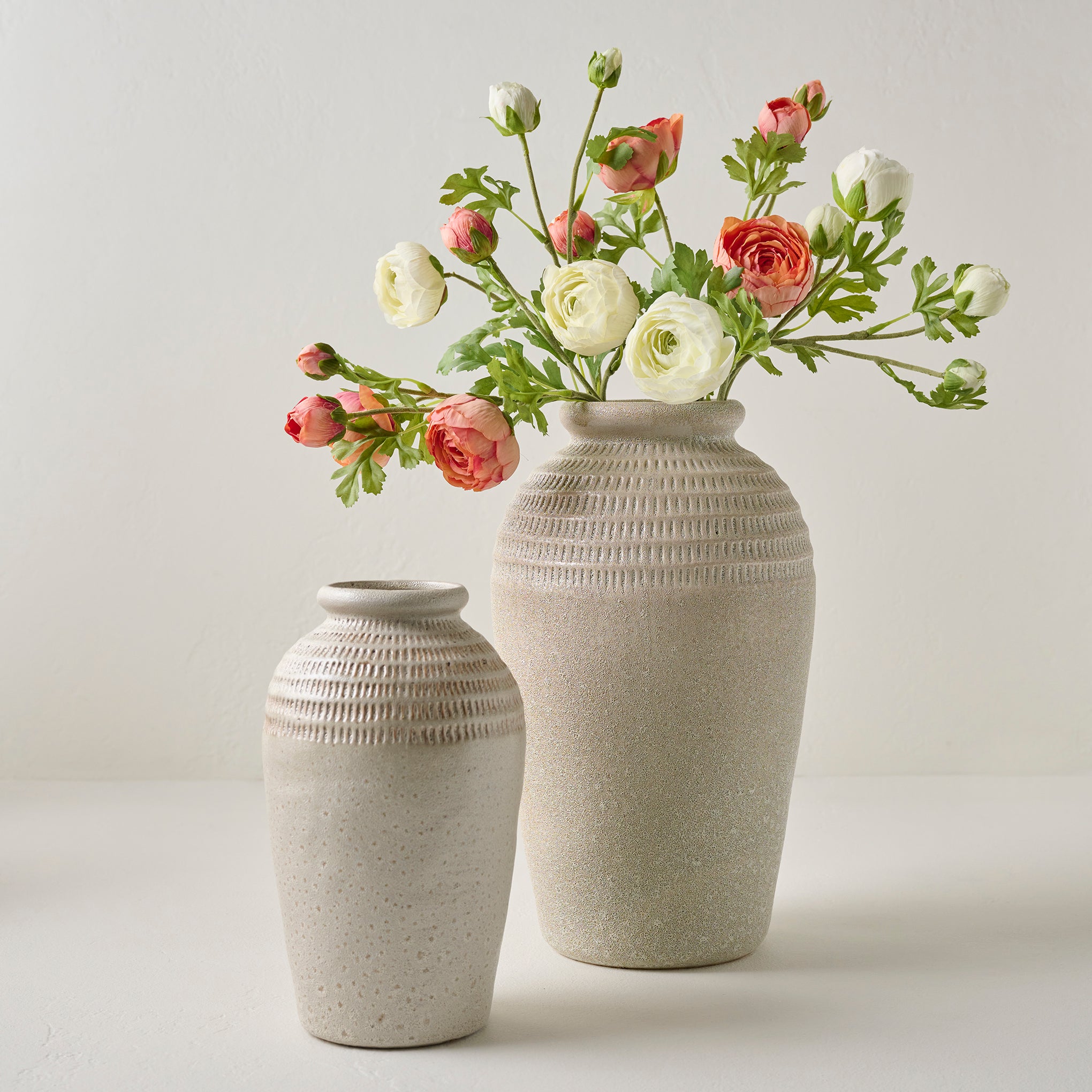 Real Touch Ranunculus Stem - Image 11