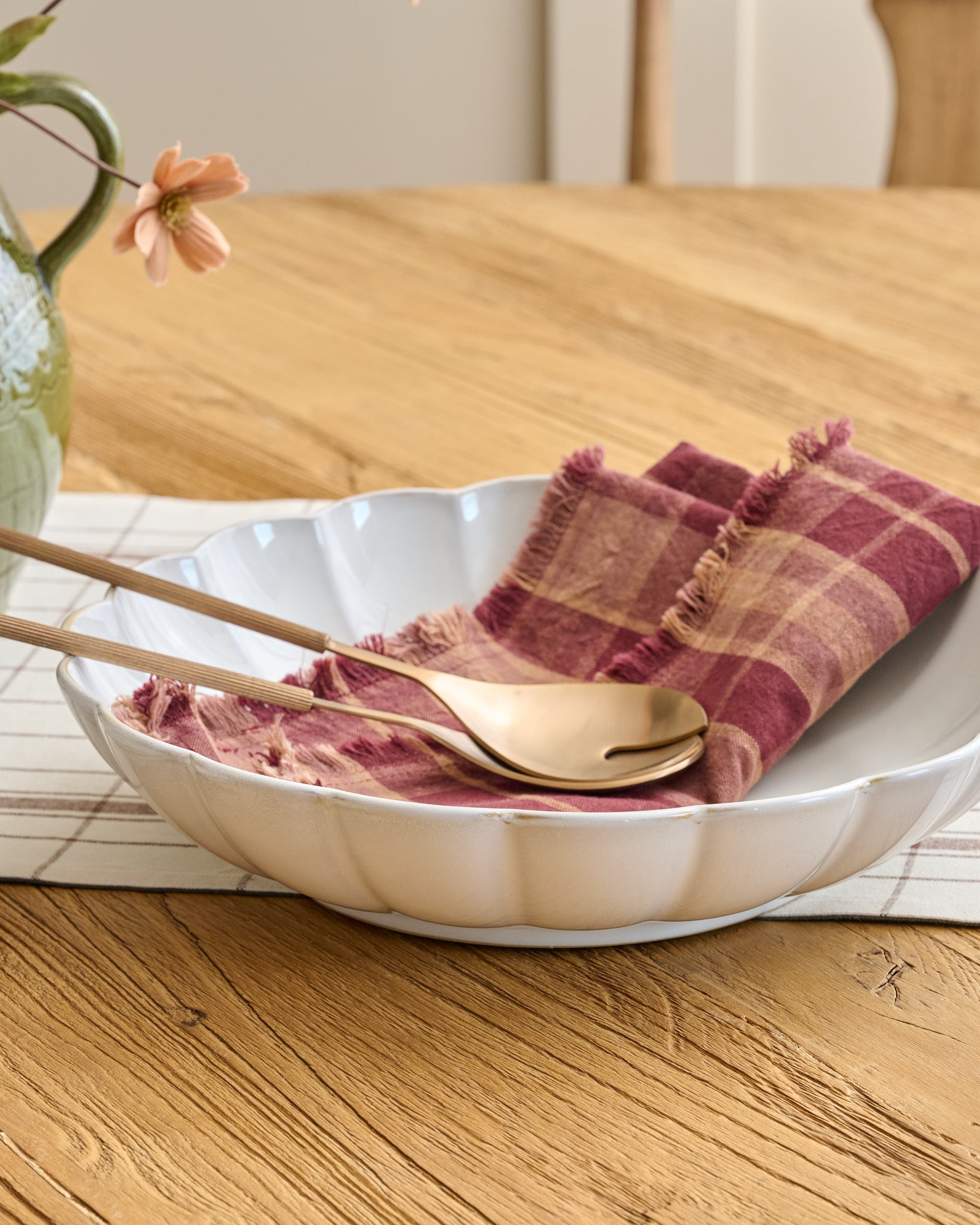 Oversized Cream Scalloped Serving Bowl - Image 2