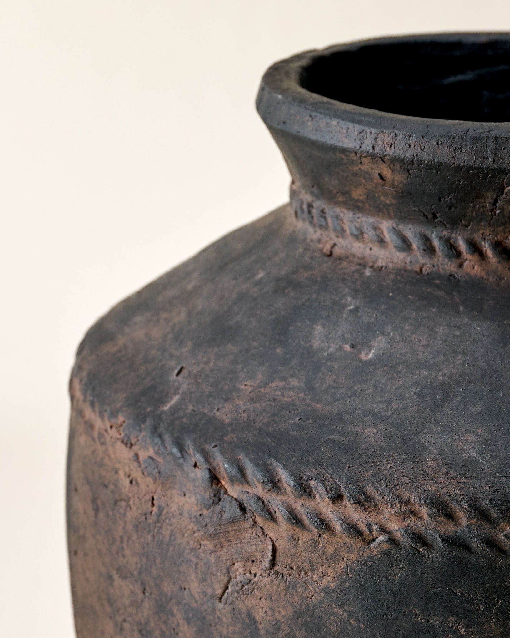 Oversized Chance Rustic Vase - Image 4
