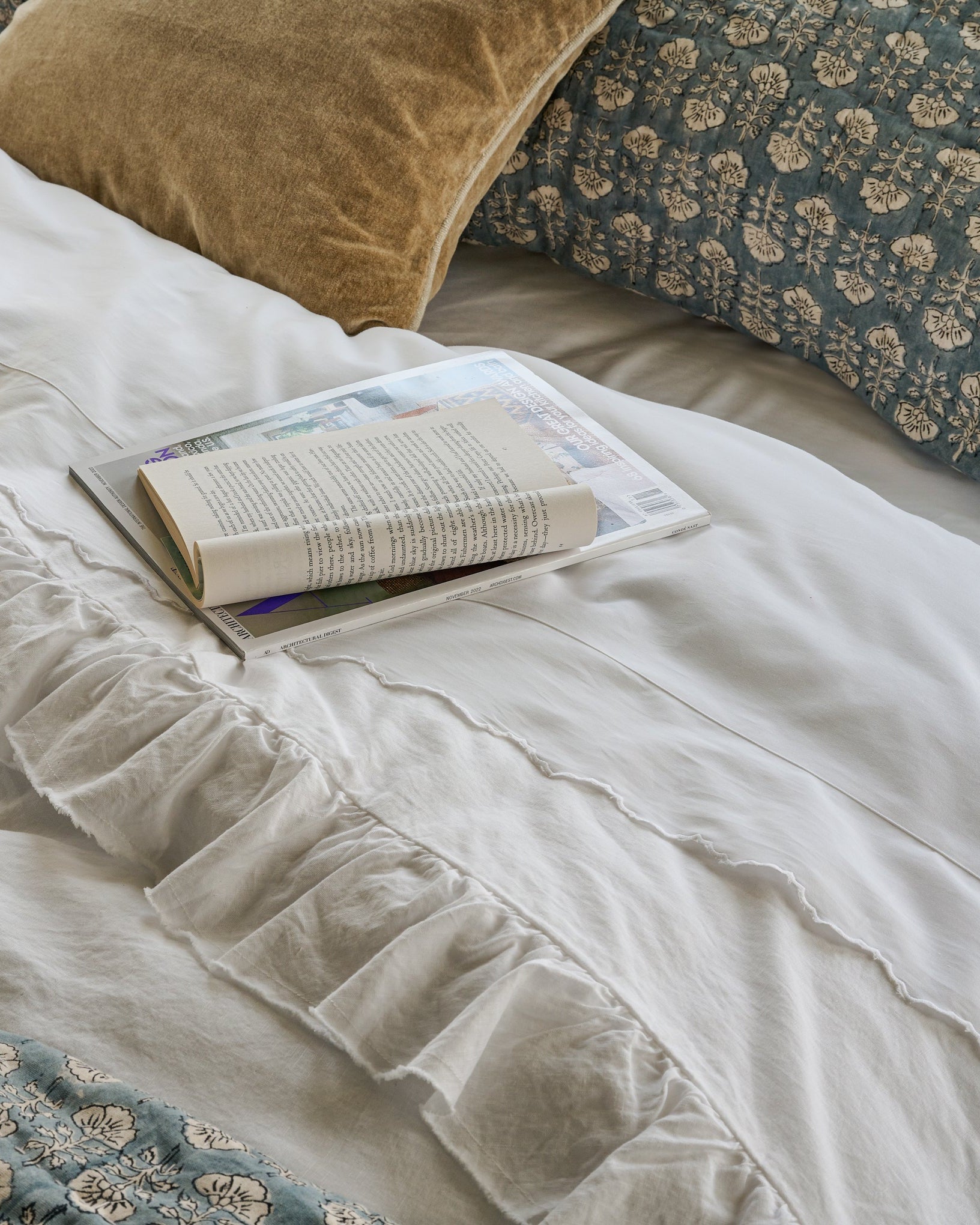 Optic White Scalloped Edge Sheet Set - Image 2
