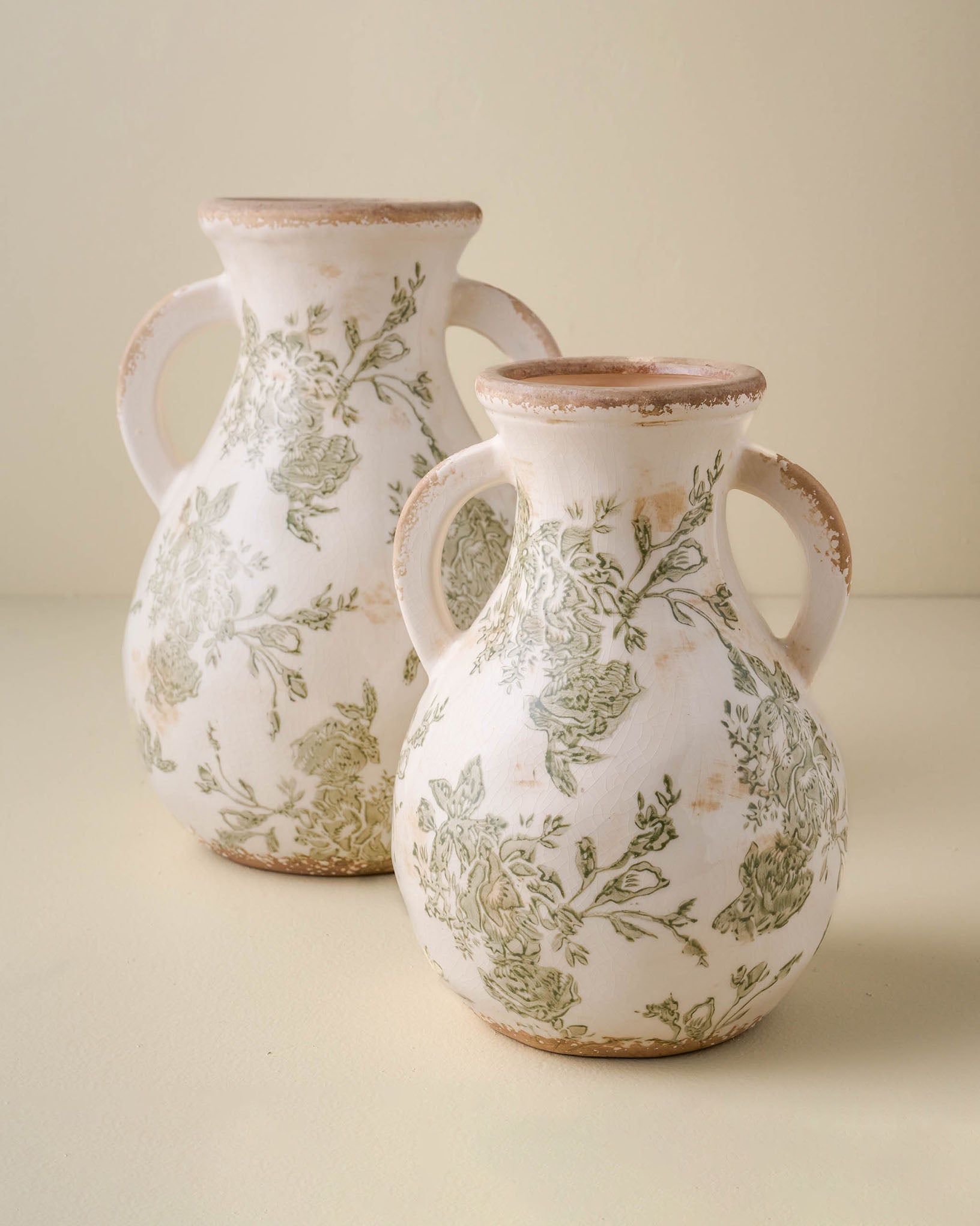 Green and White Distressed Vase with Handle - Image 2