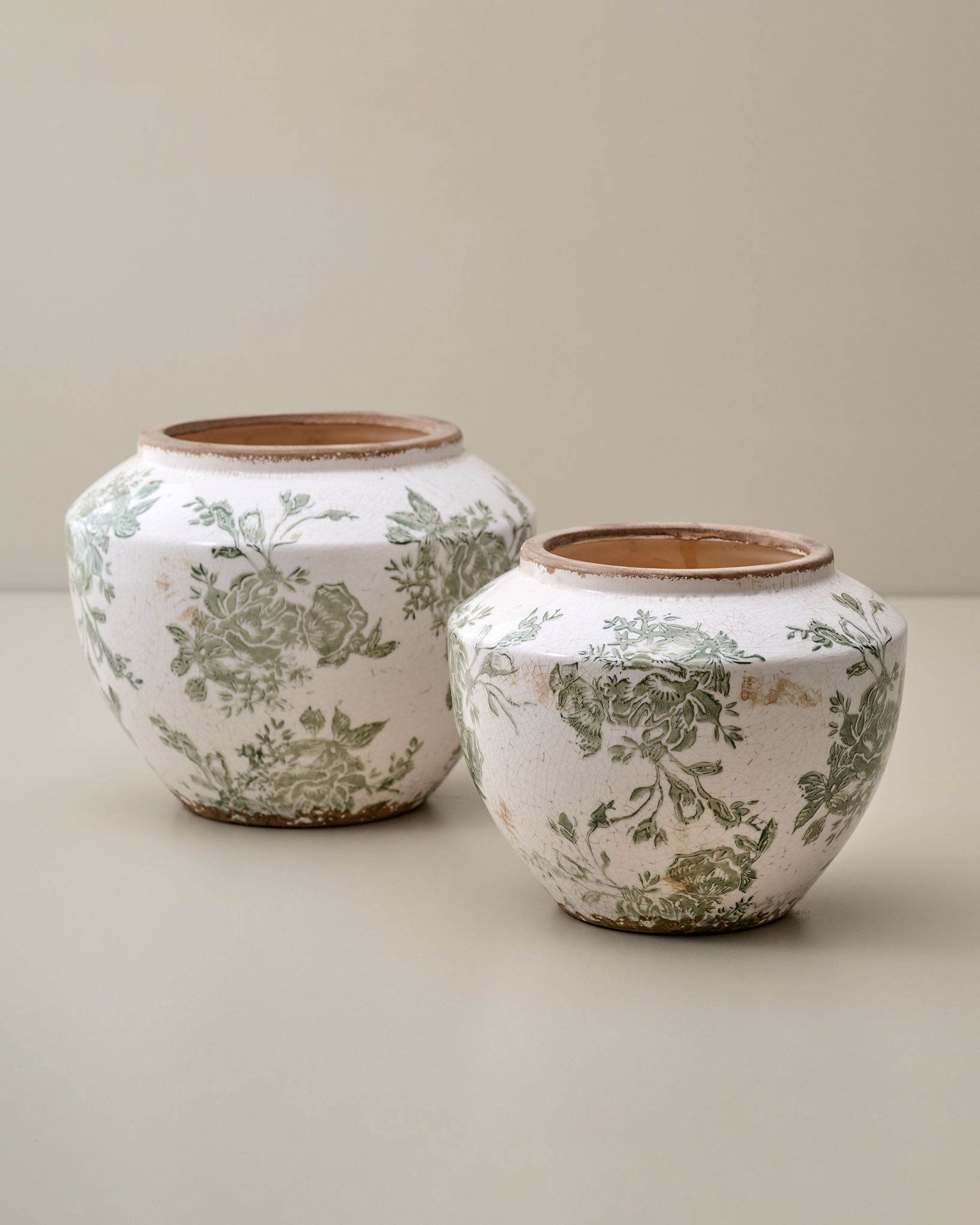 Green and White Distressed Floral Vase - Image 2