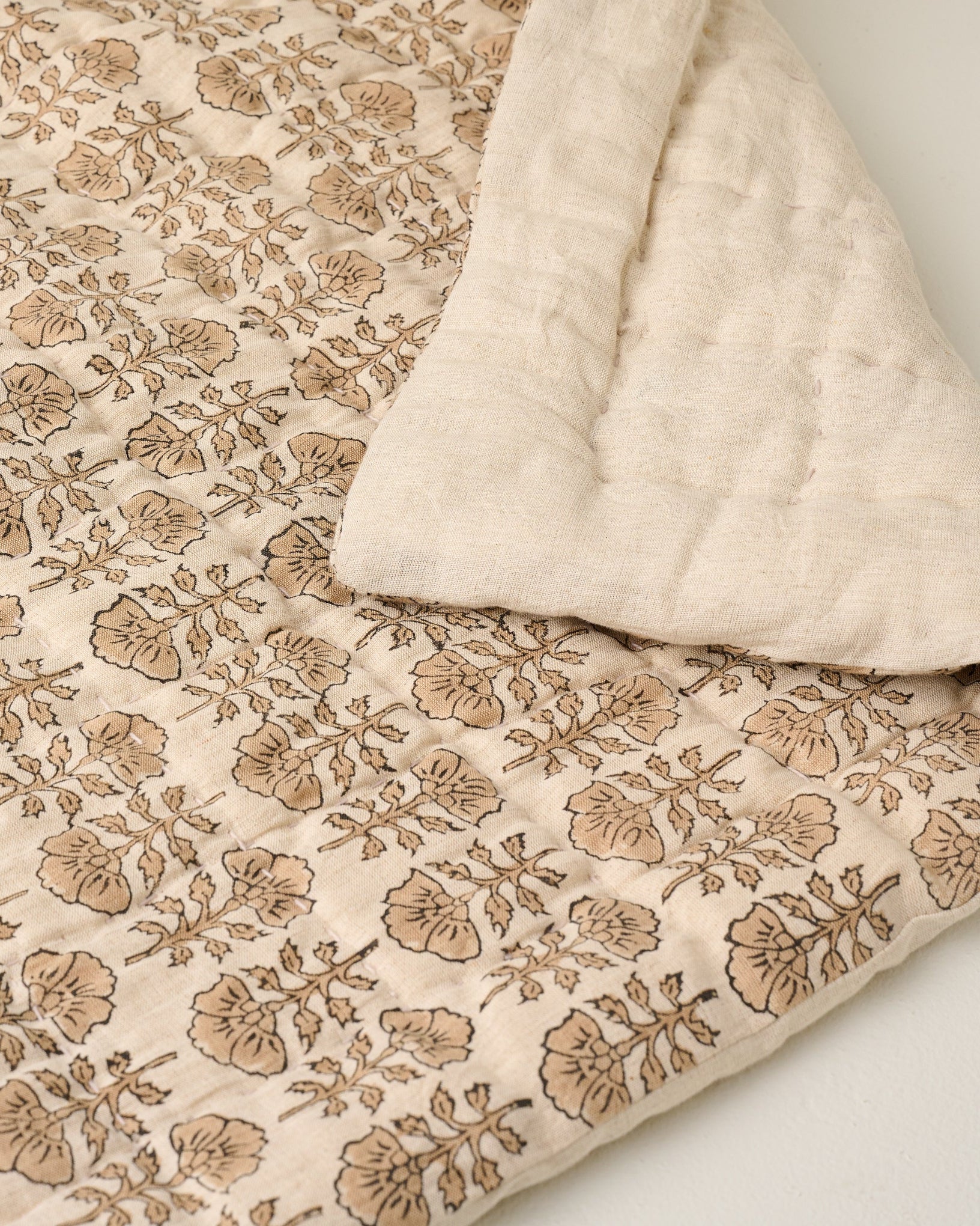 Flora Block Print Quilt - Natural - Image 5