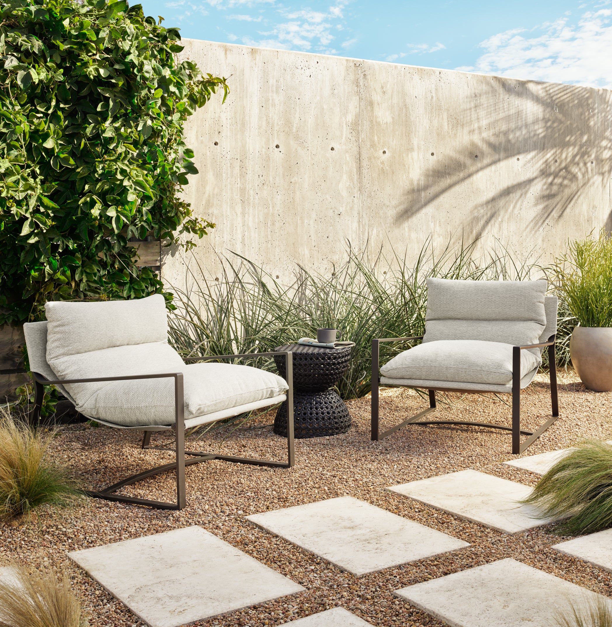 Bodie Outdoor Sling Chair - Image 12