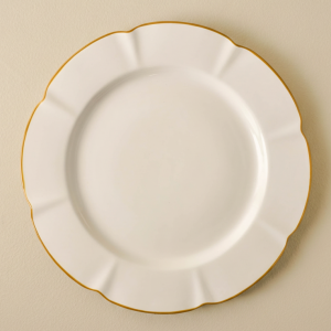 Luna Scalloped Plate