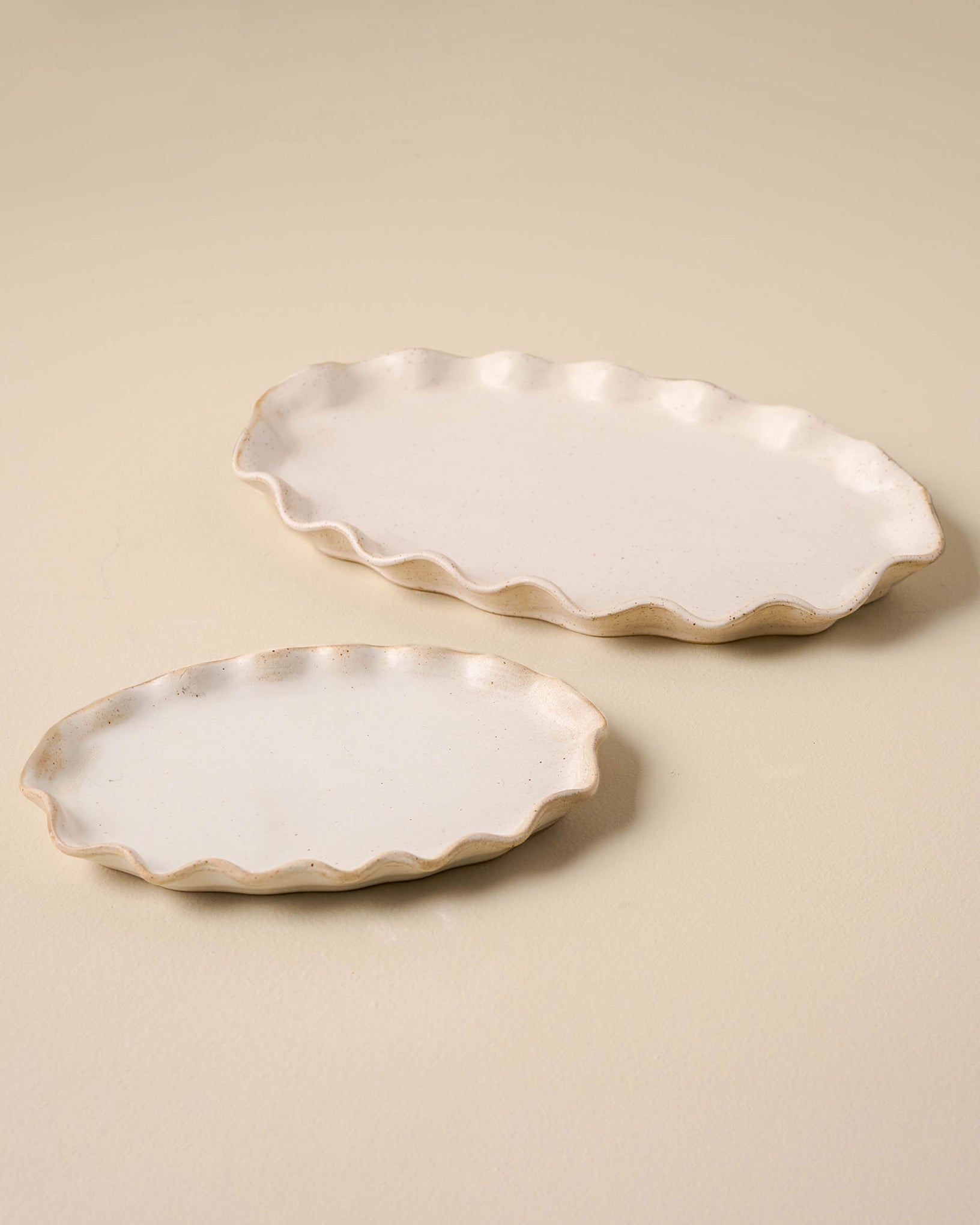 Ceramic Ruffled Tray - Image 2