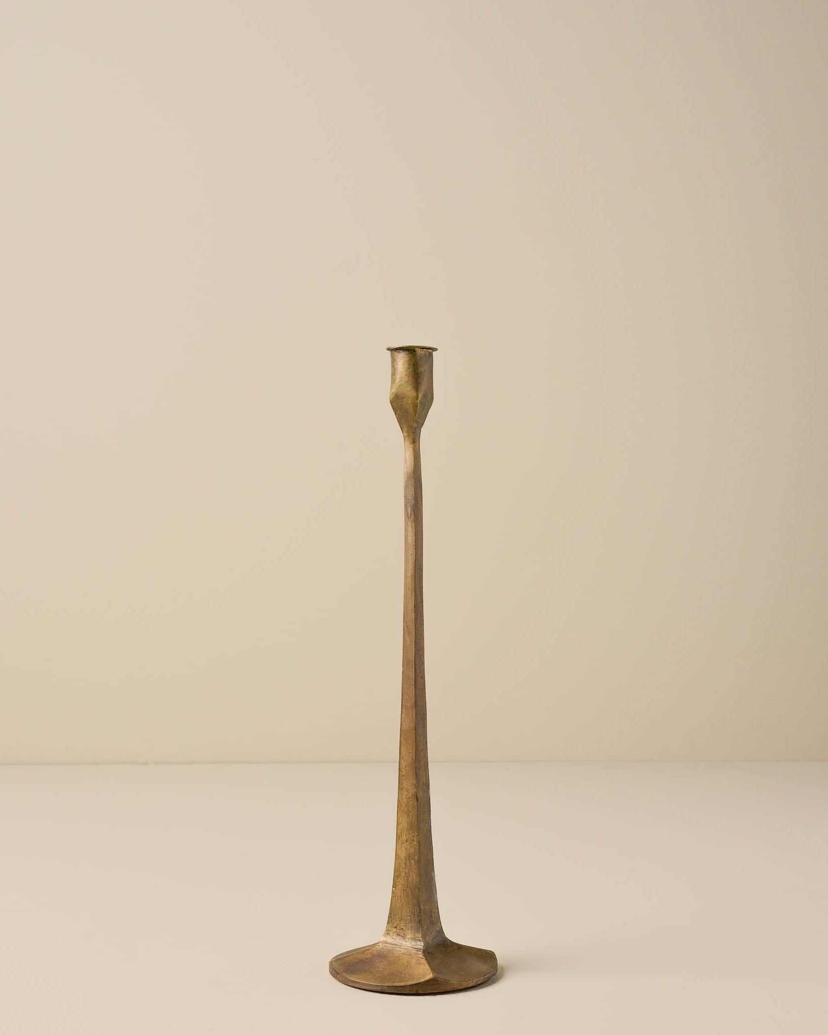 Antique Brass Gatecrest - Image 4