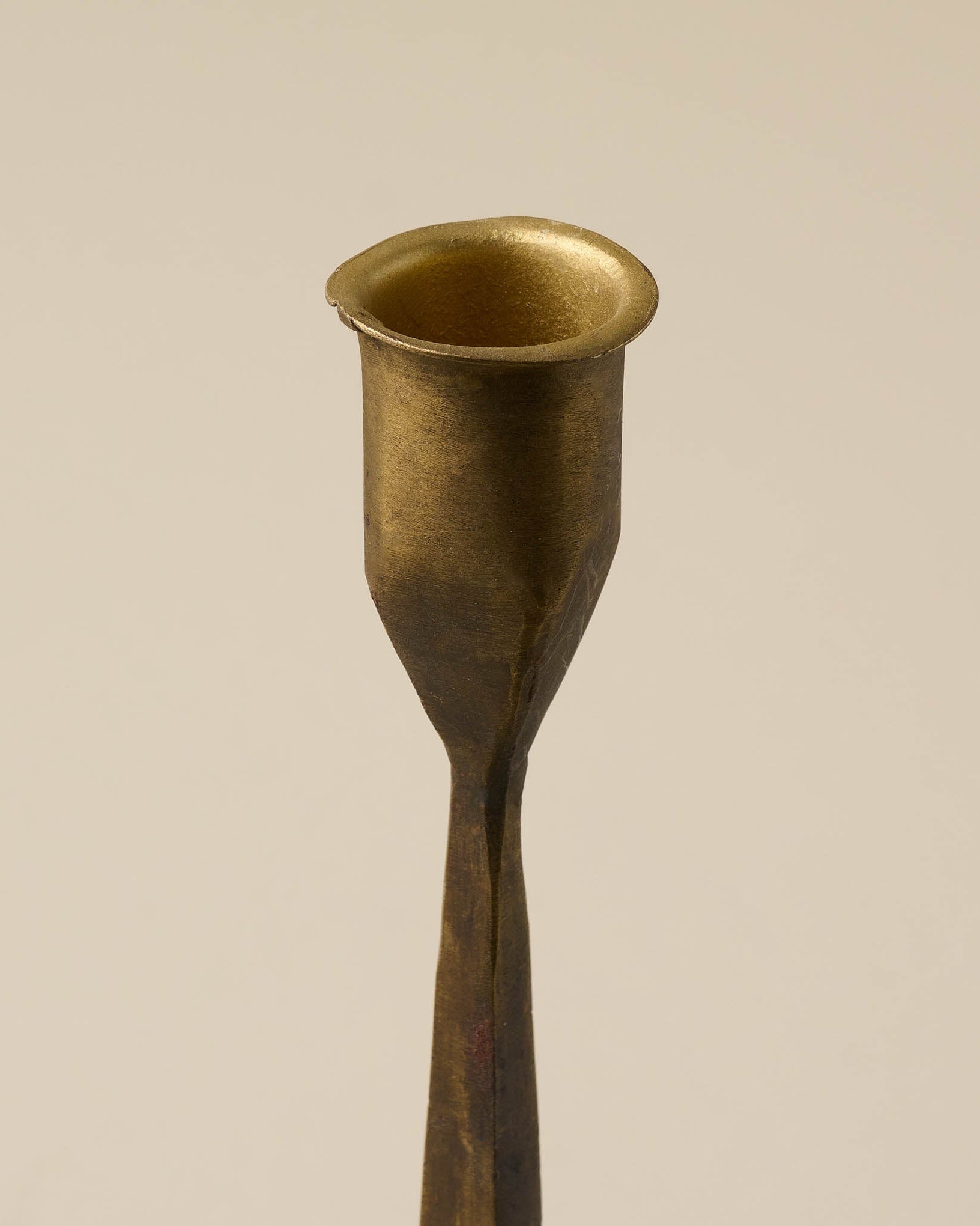 Antique Brass Gatecrest - Image 6