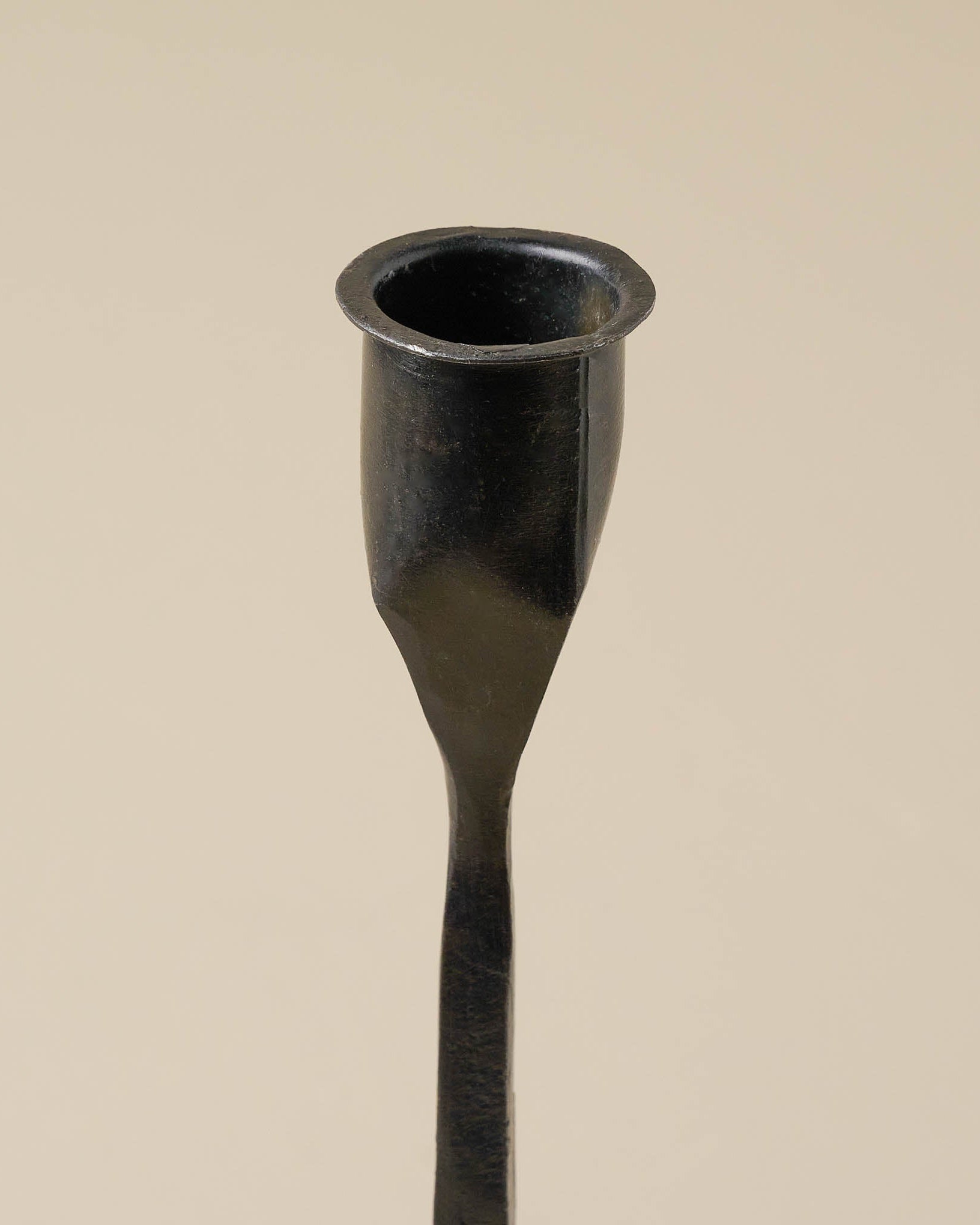 Black Gatecrest - Image 5
