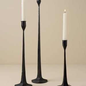 Black Gatecrest