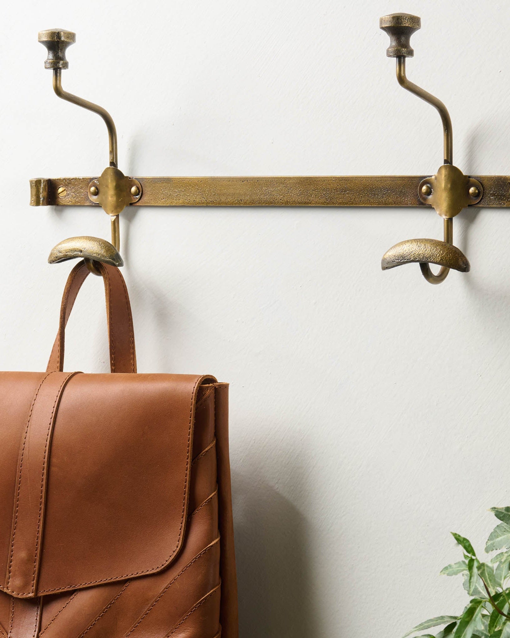Duke Antique Brass Metal Wall Hooks - Image 3
