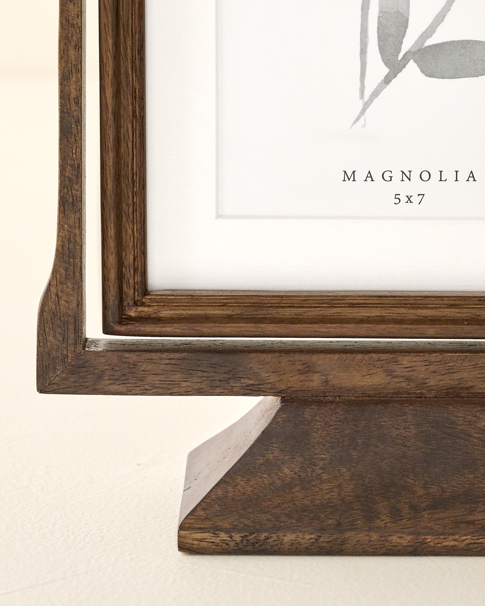 Antique Inspired Swivel Photo Frames - Image 6