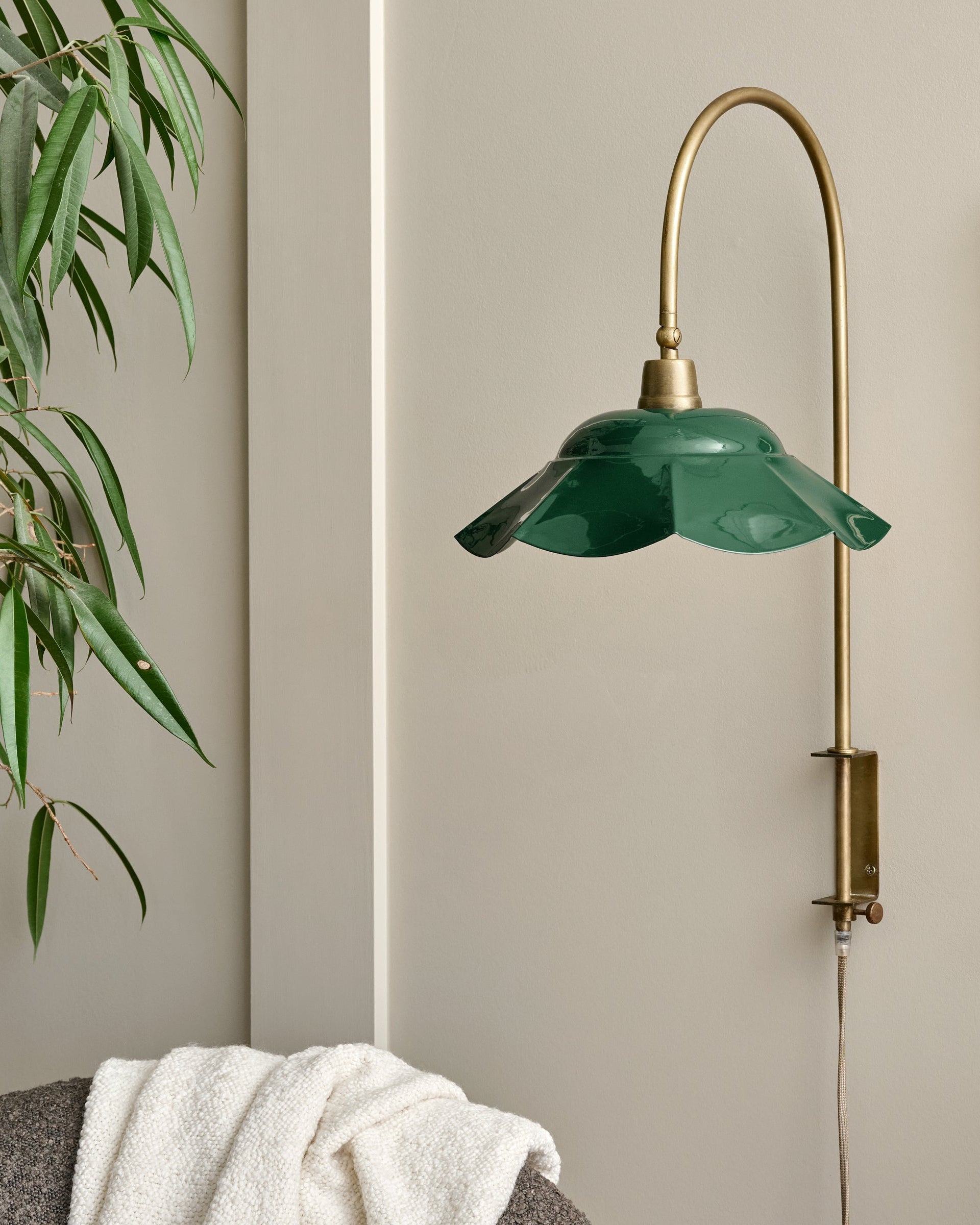 Mary Enamel Plug-in Sconce - Image 3