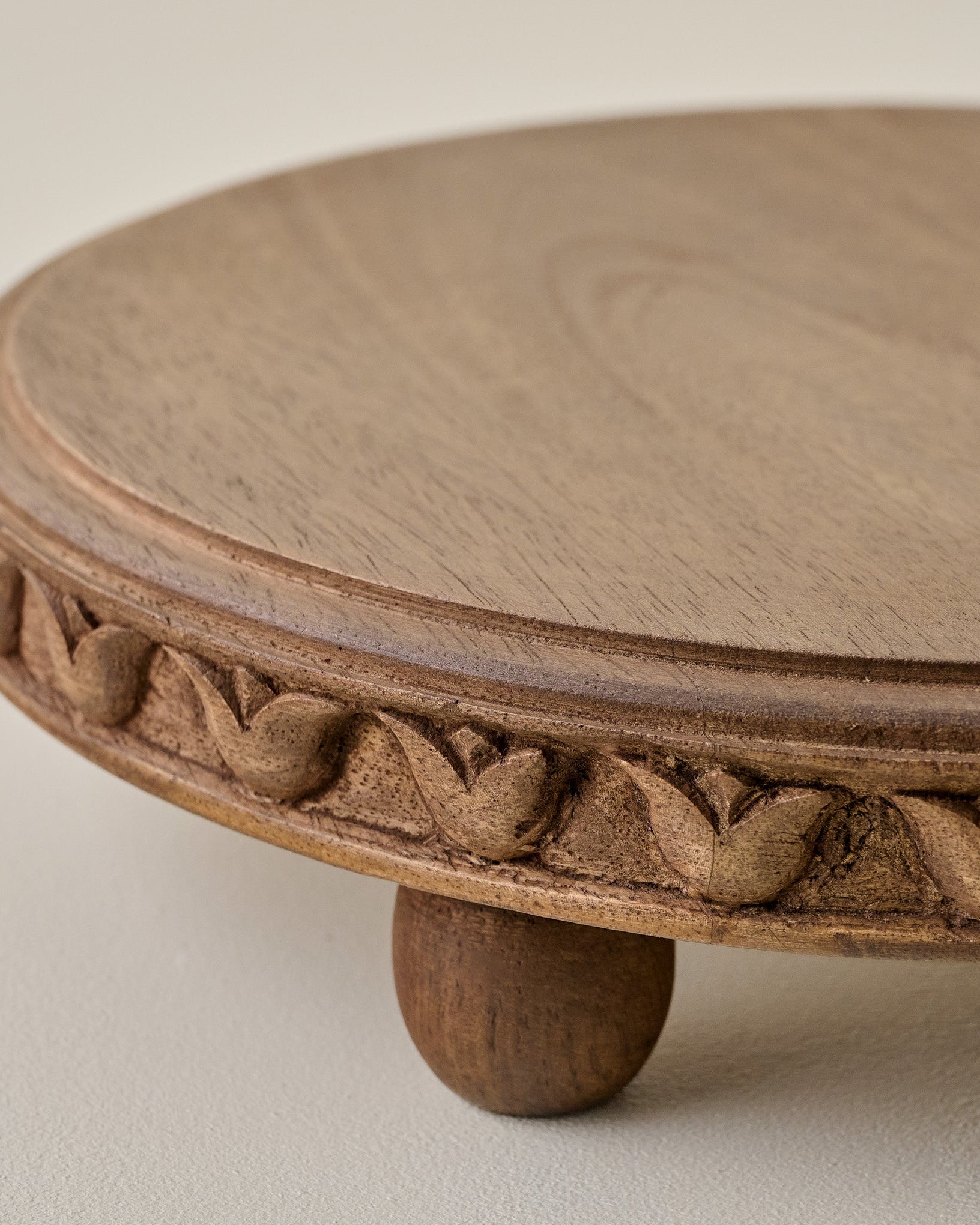 Warren Carved Wood Riser - Image 3