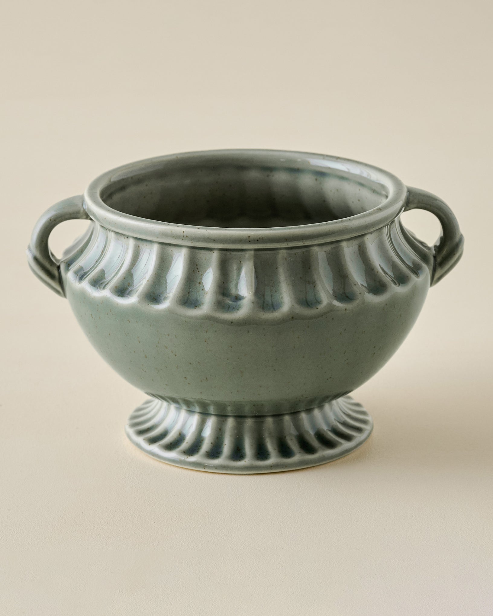 Jo's Vintage Inspired Pedestal Vase - Image 2