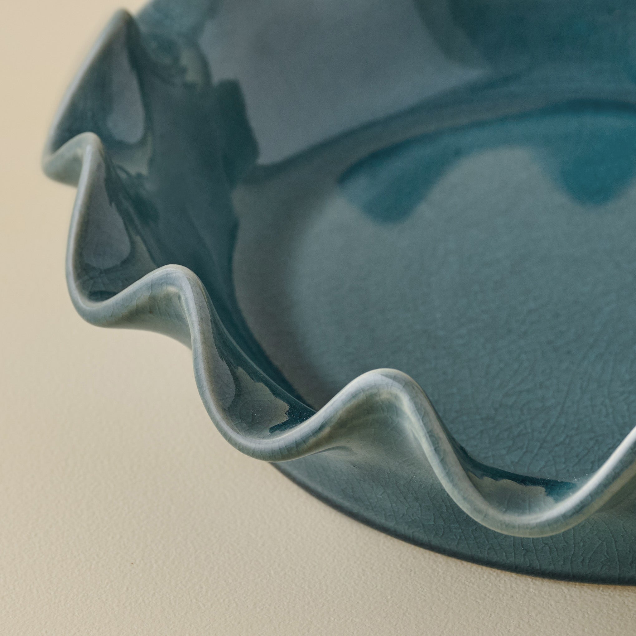 Vintage Blue Scalloped Pie Dish - Image 3
