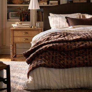 Freya Nightstand