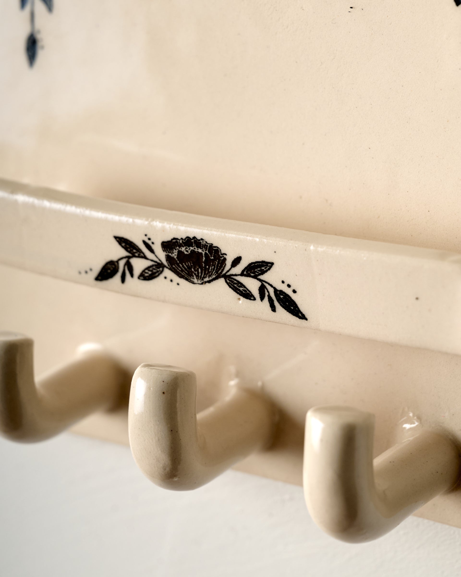 Ceramic Wall Jewelry Holder - Image 2