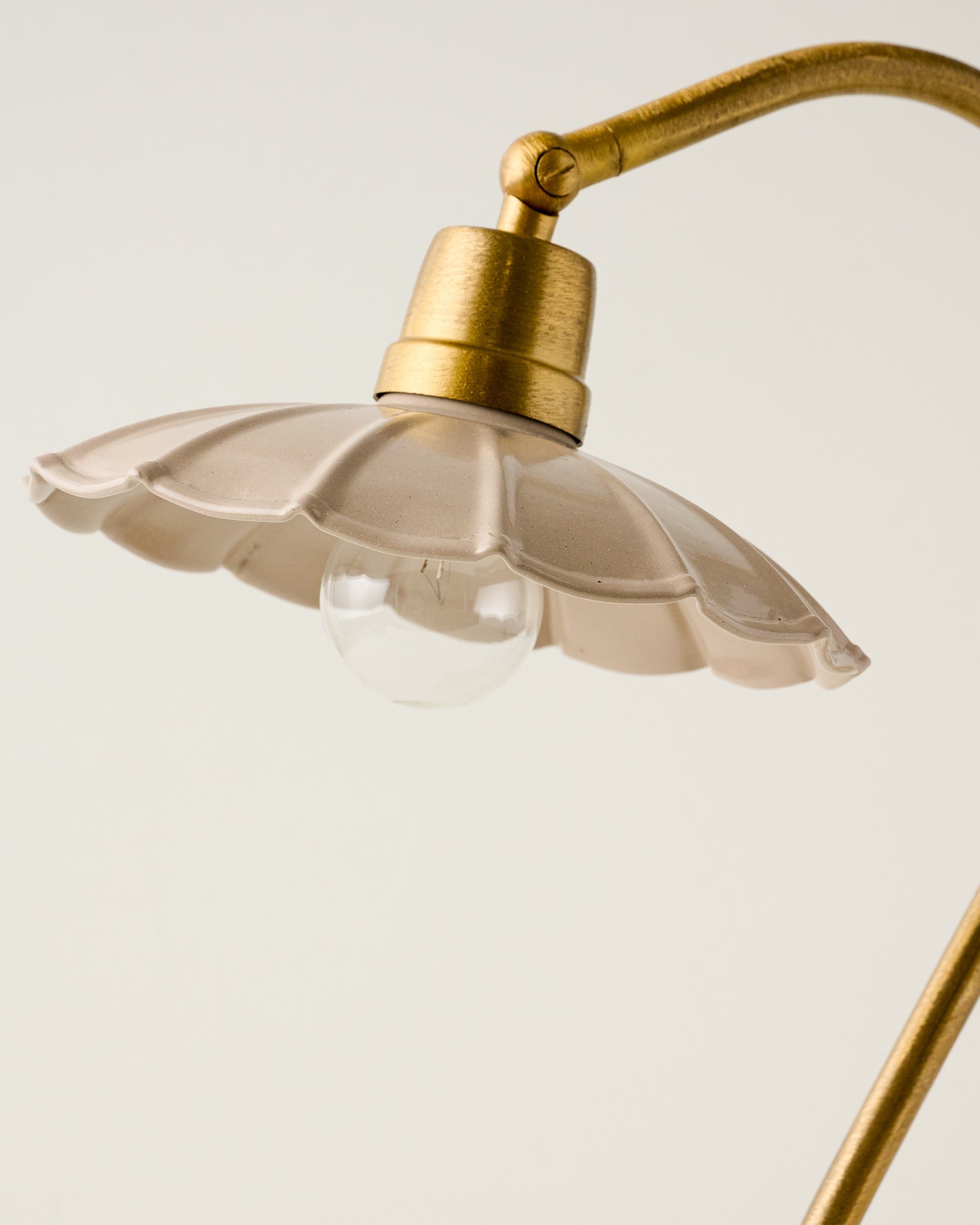 Lulu Enamel Petal Lamp - Image 5
