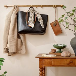 Samuel Vintage Inspired Flat Rail with Hooks