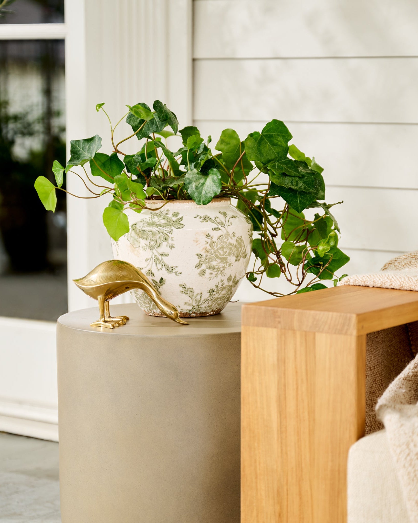 Green and White Distressed Floral Vase - Image 6