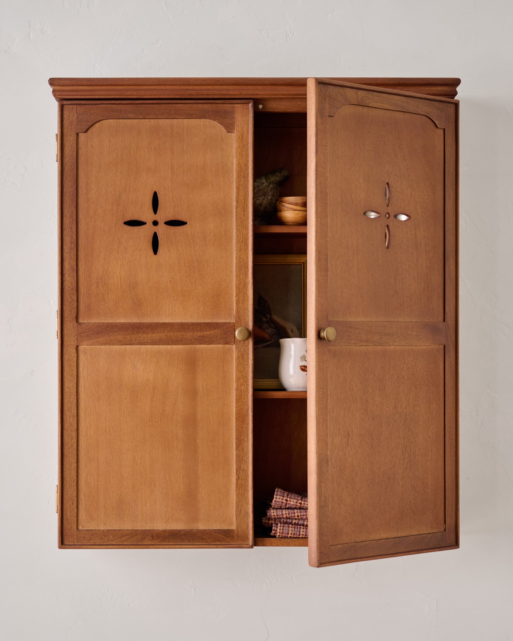Swiss Chalet Wall Cabinet - Image 4