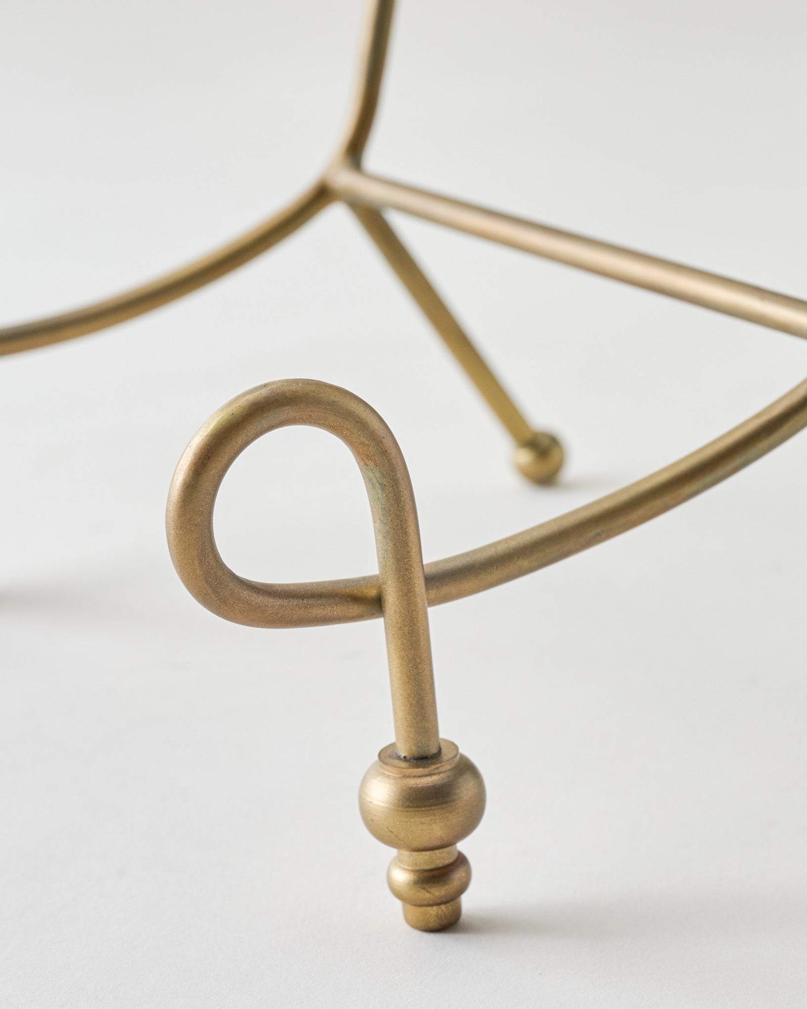 Gracie Antique Brass Easel - Image 3