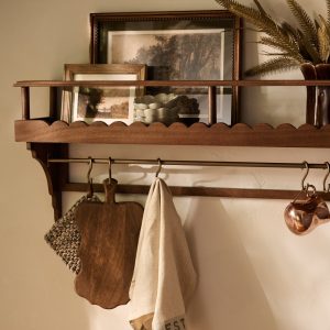 Anderson Scallop Shelf with Rail