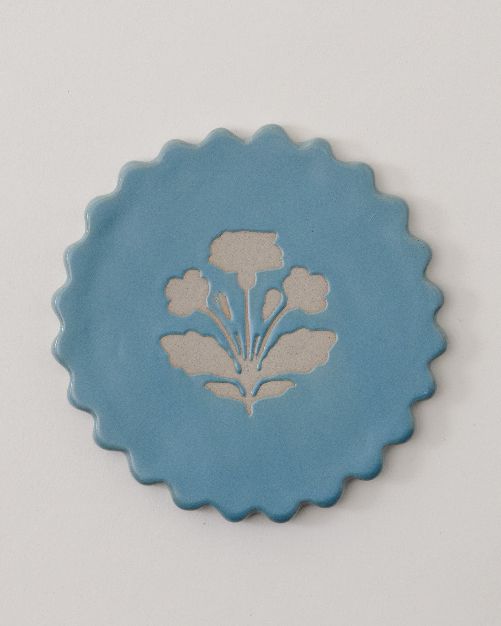 Micro-Scallop Floral Coaster Set of Four - Image 4