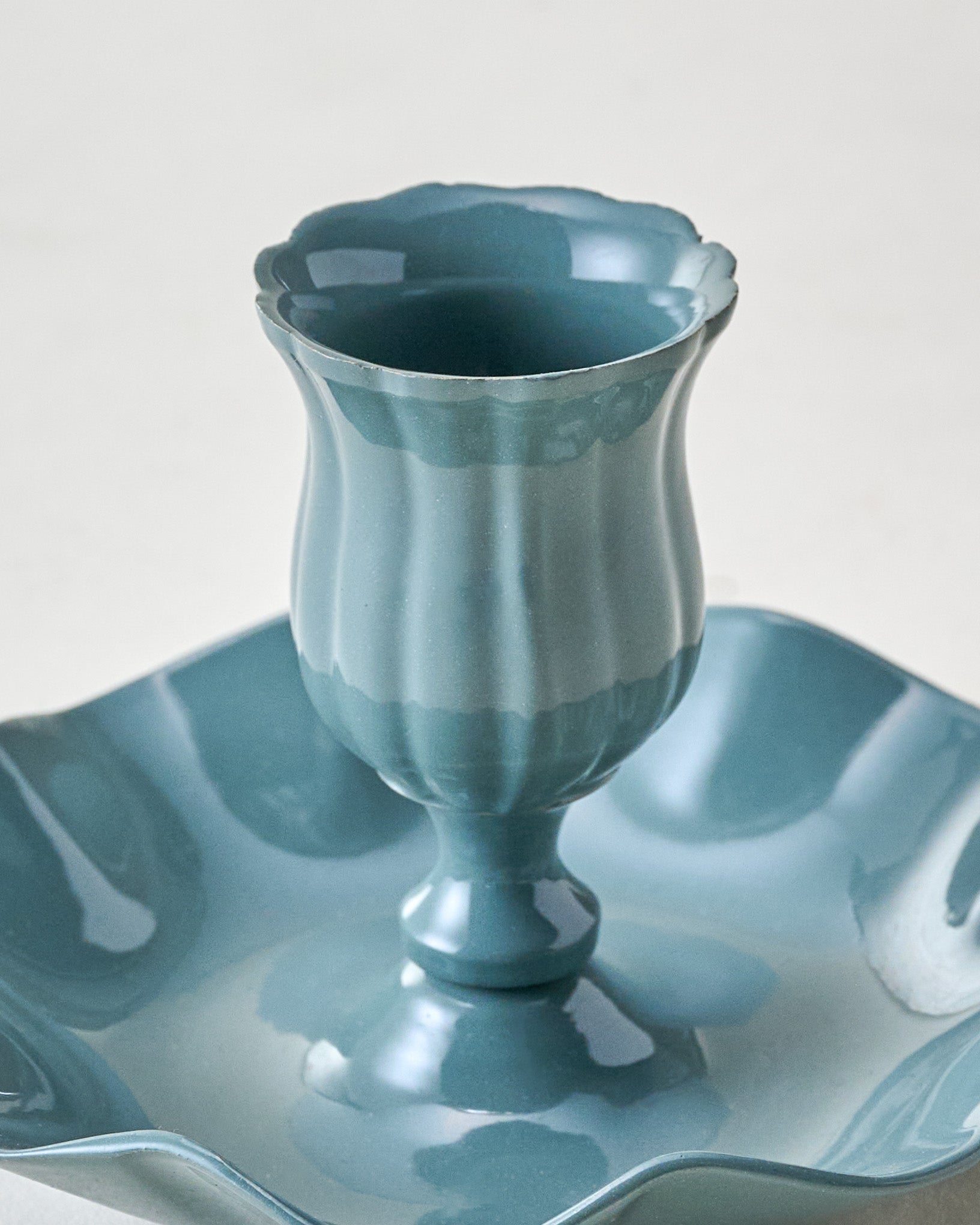 Ruffle Taper Holder - Image 7