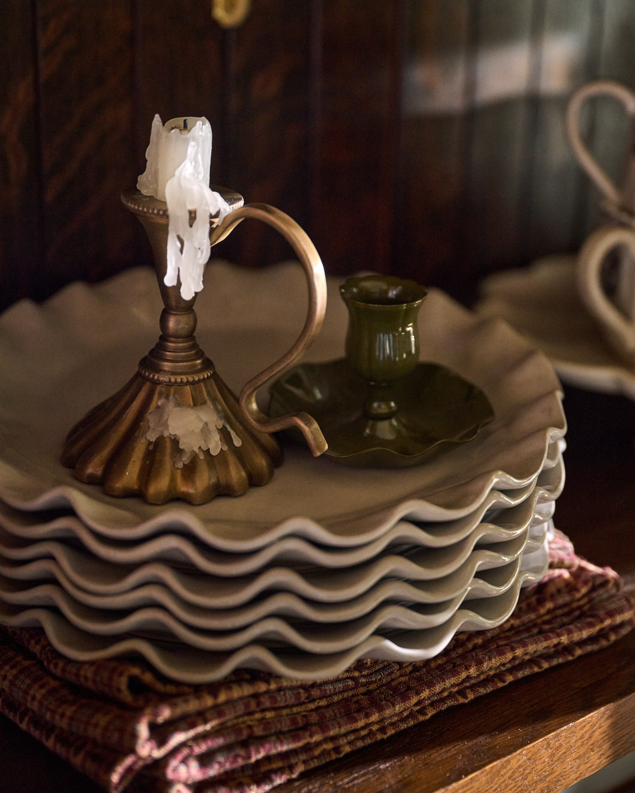 Cream Organic Ruffle Edge Plate - Image 2