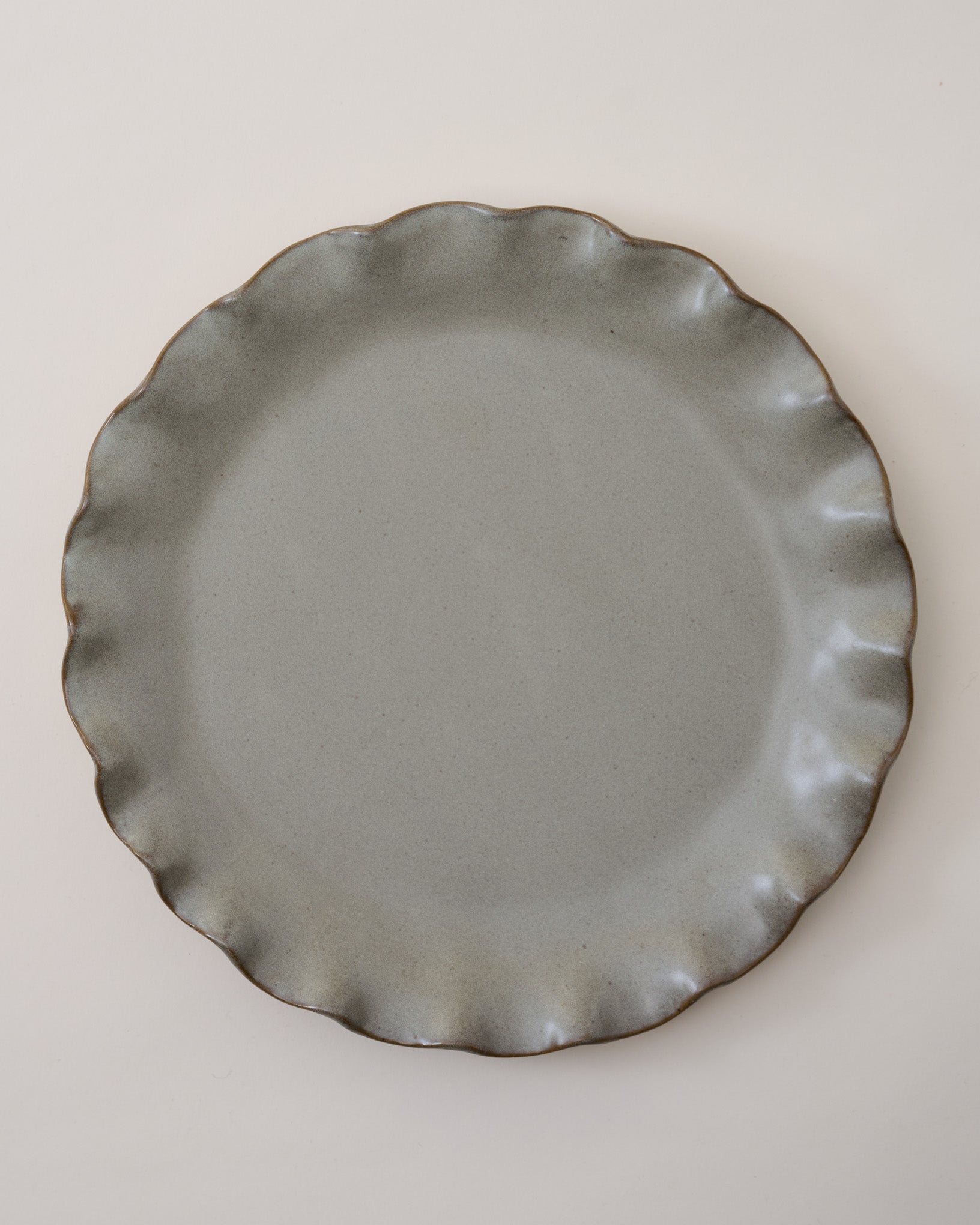 Green Organic Ruffle Edge Plate - Image 4