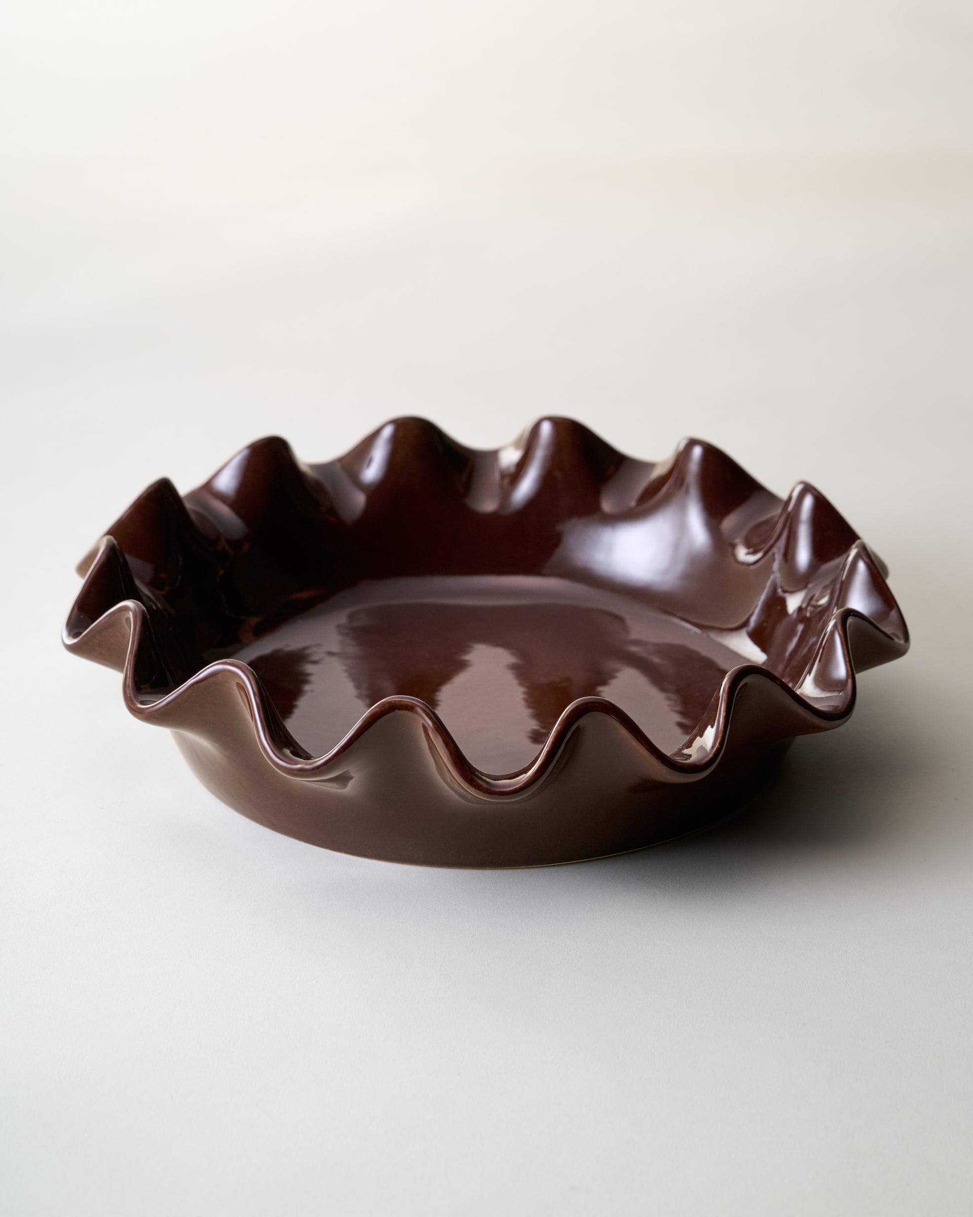 Chocolate Scalloped Pie Dish - Image 2