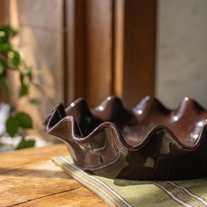 Chocolate Scalloped Pie Dish