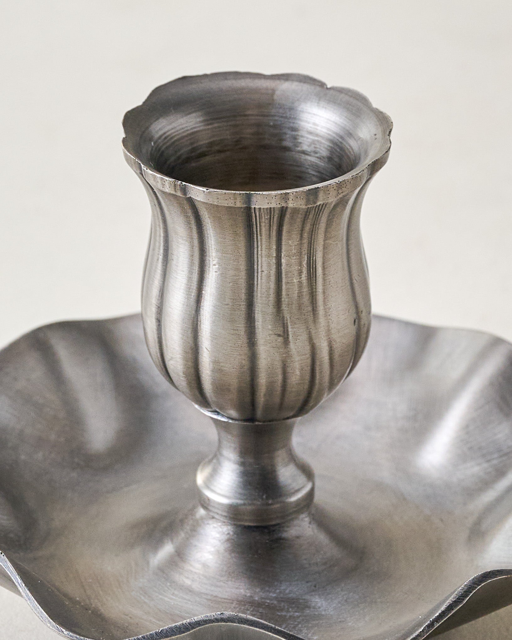 Ruffle Taper Holder - Image 9