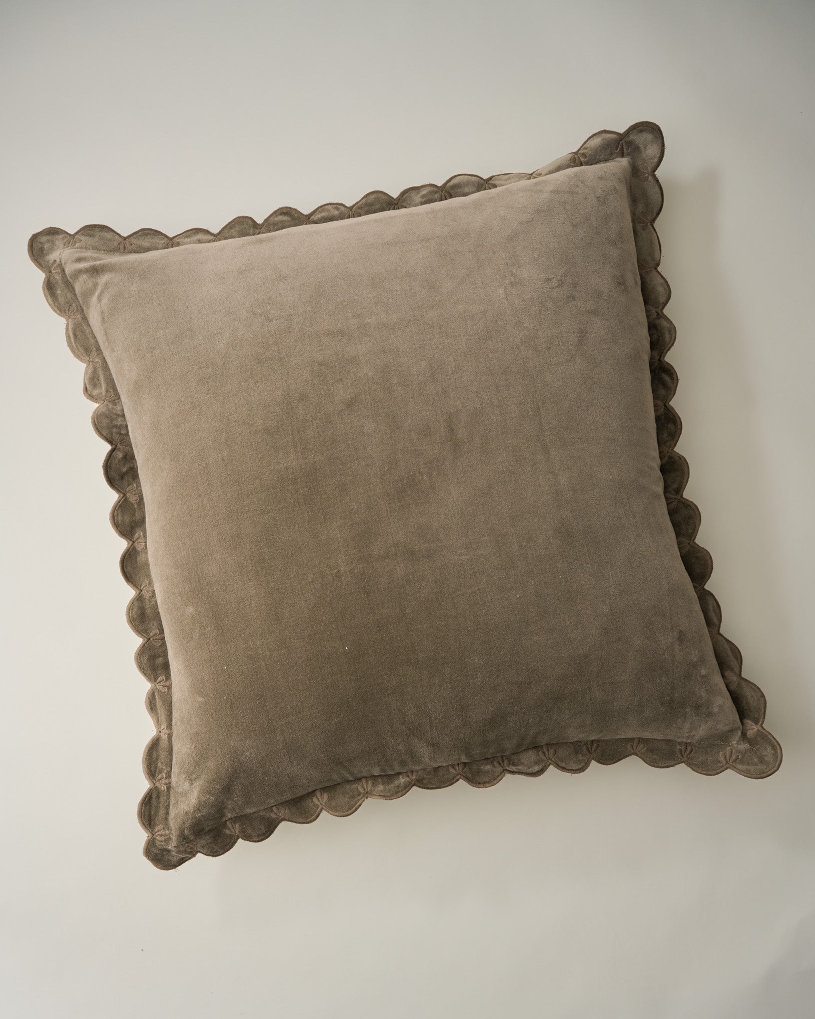 Green Velvet Scallop Edge Sham - Image 2