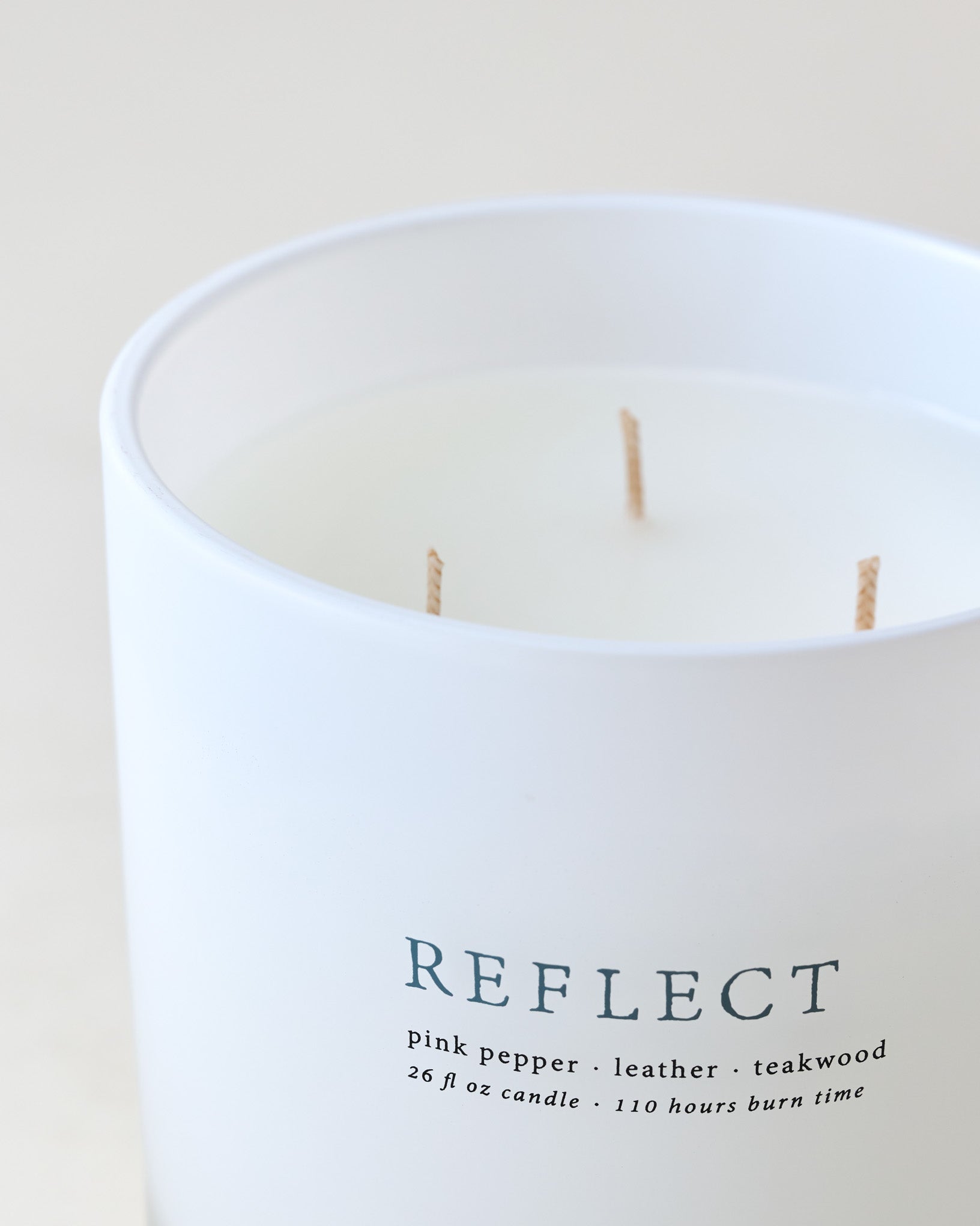 Magnolia Reflect Candle - Image 7