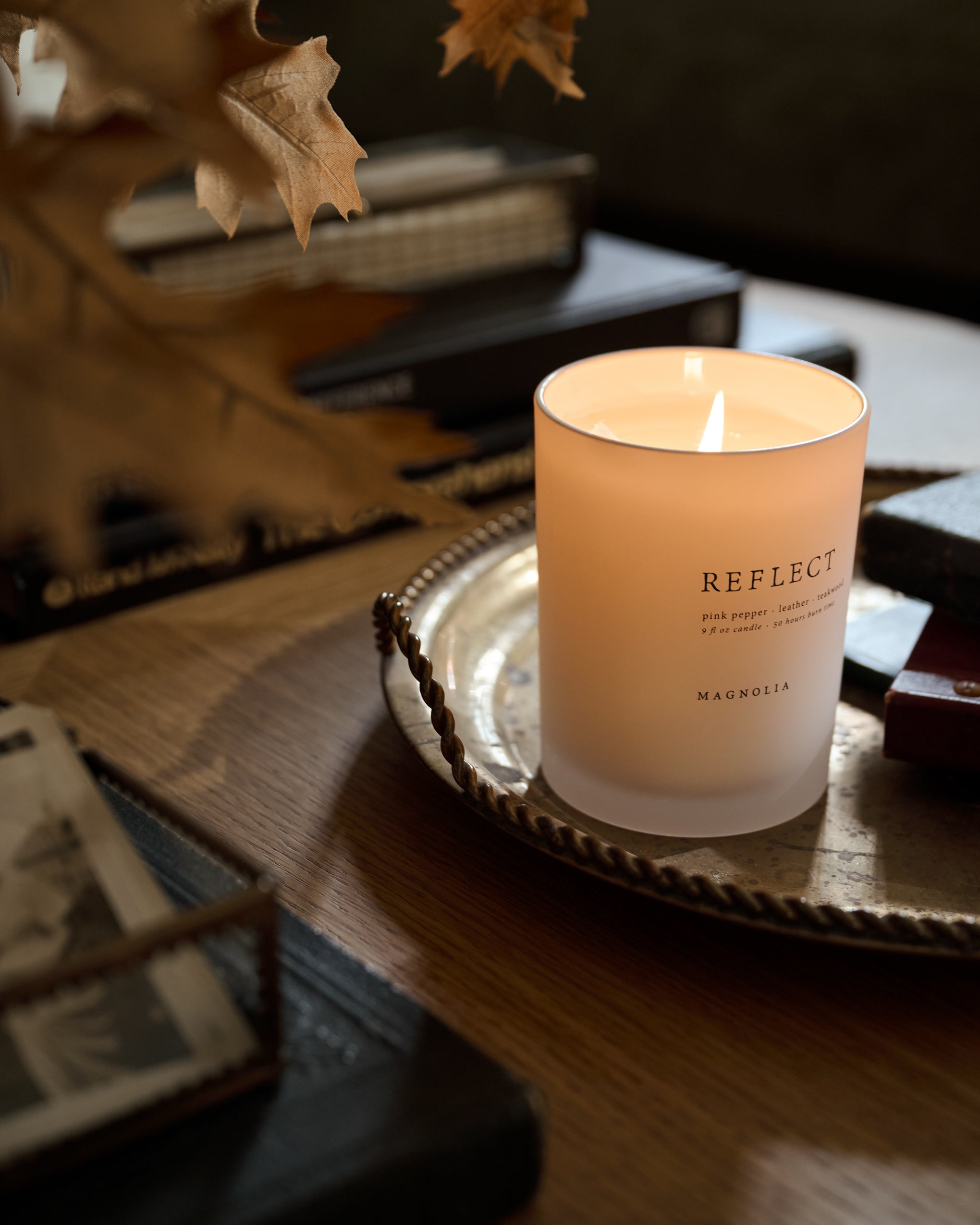 Magnolia Reflect Candle - Image 2