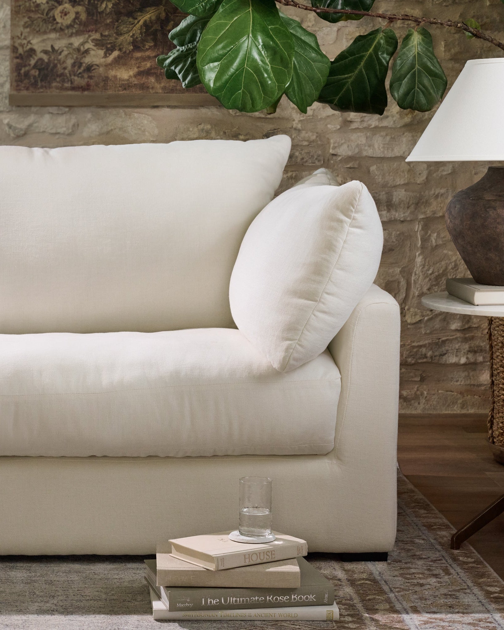 Serene Sofa - Image 7