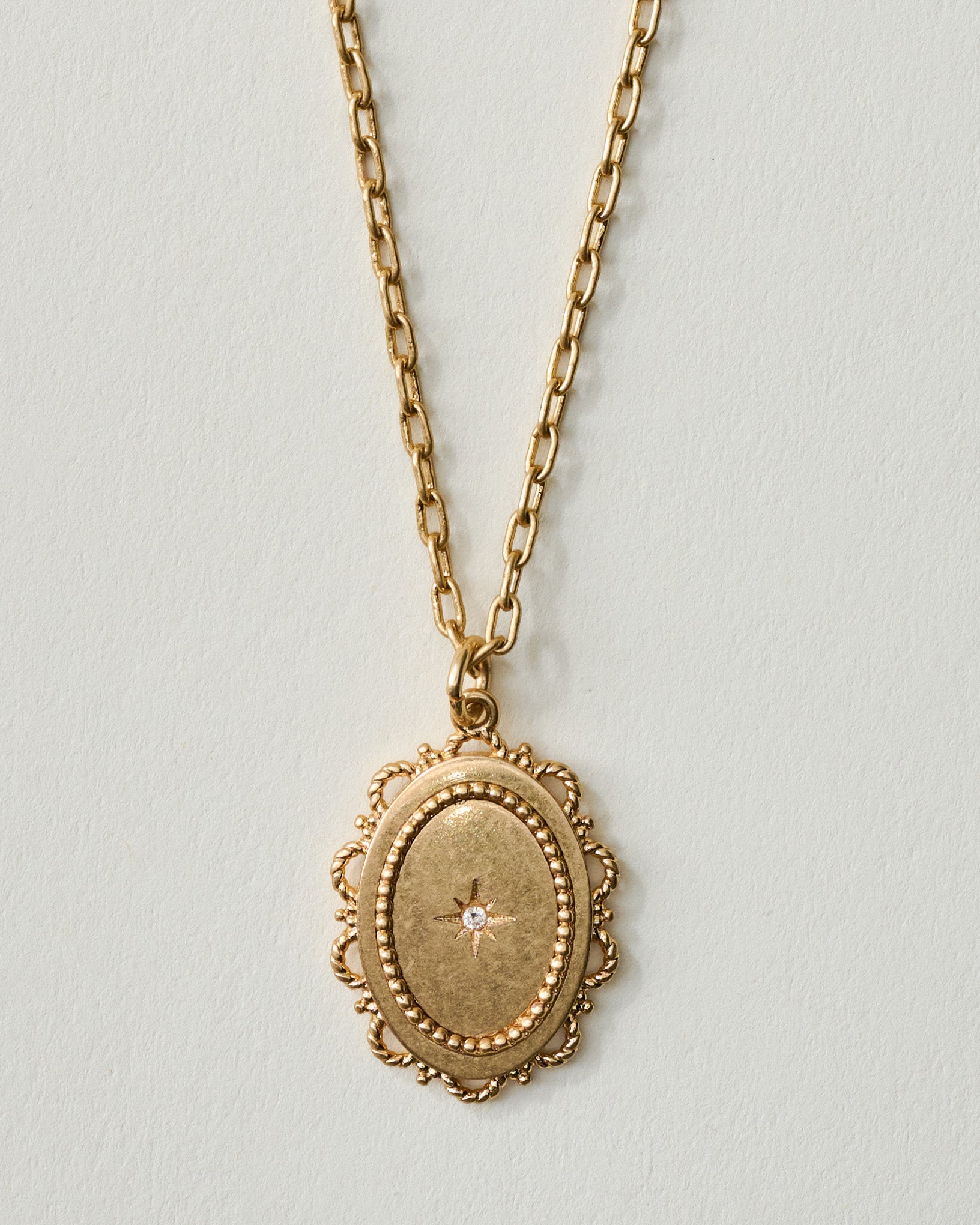 Magnolia Starburst Scalloped Pendant Necklace