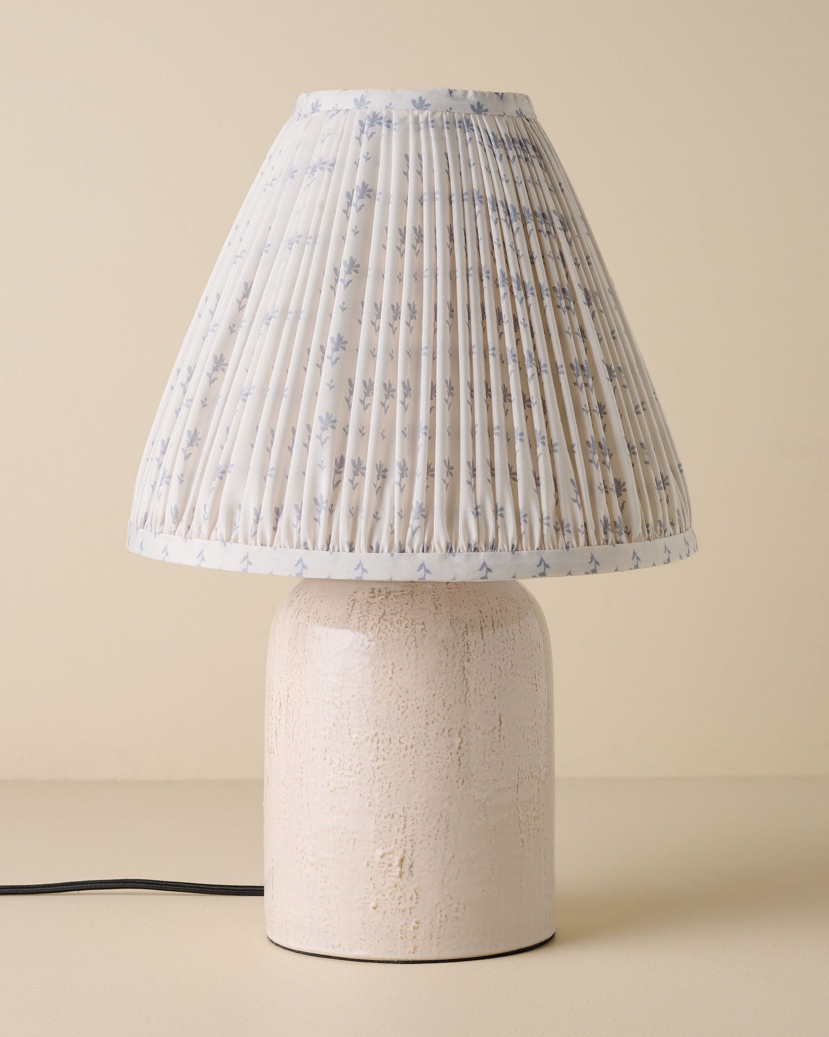 Farrah Table Lamp - Textured Cream - Image 16