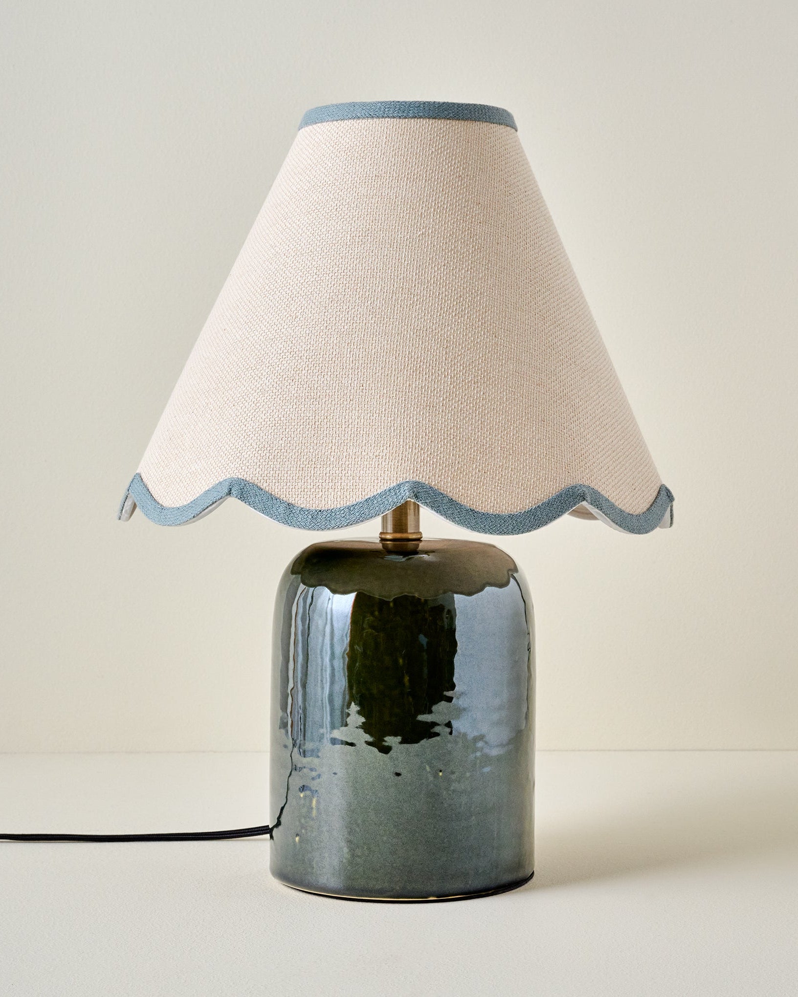 Farrah Table Lamp - Textured Green - Image 8