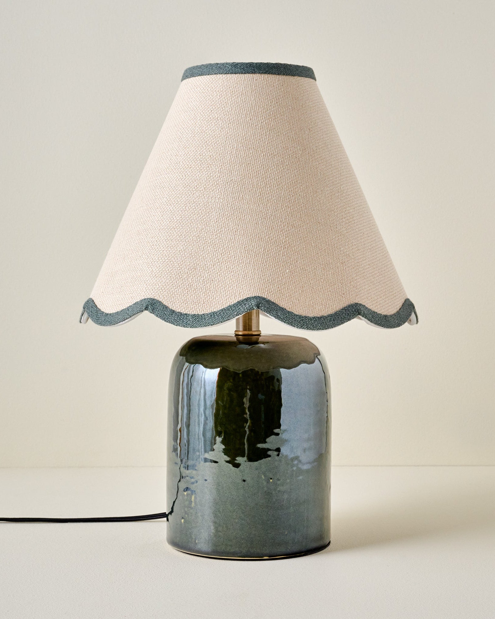 Farrah Table Lamp - Textured Green - Image 7